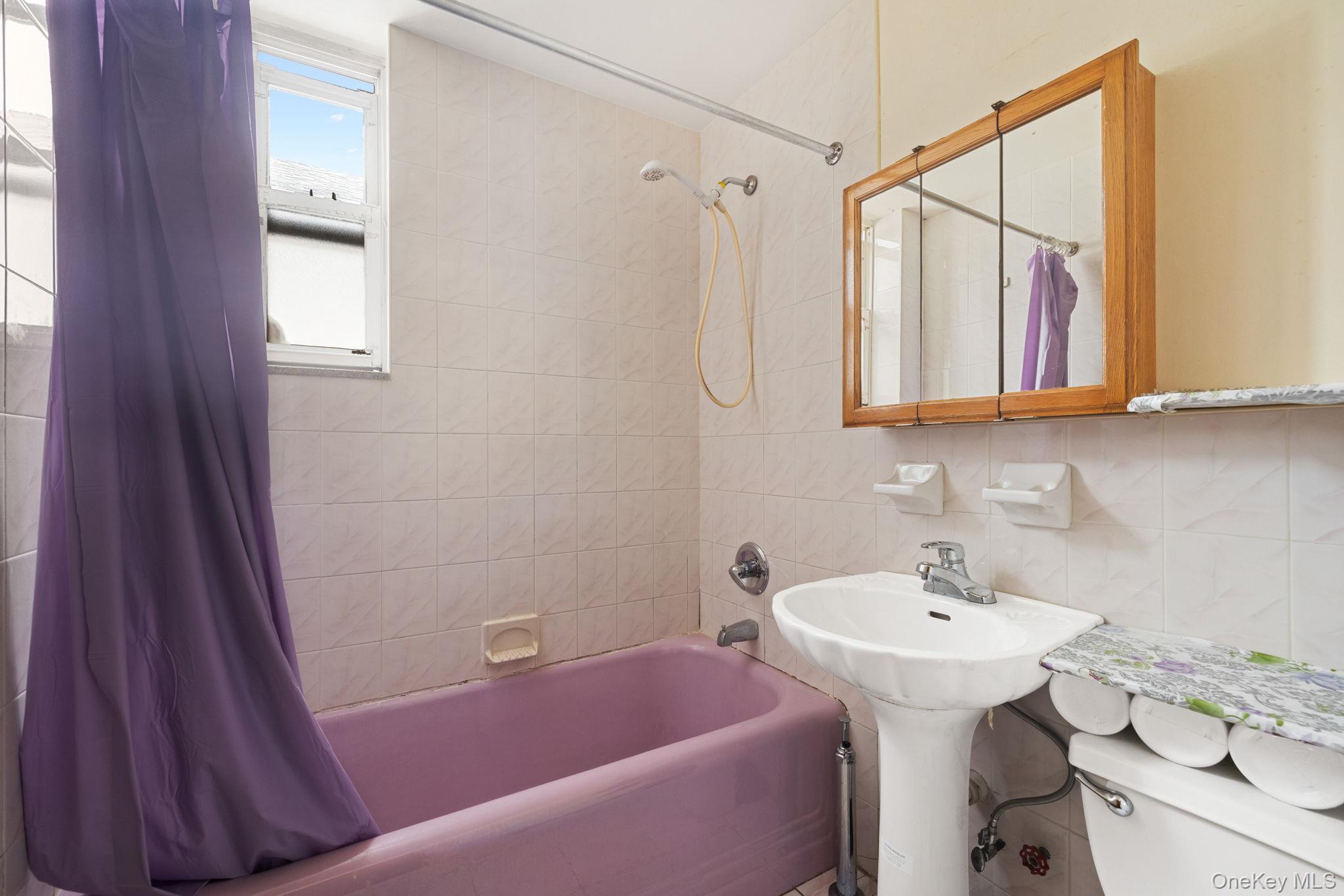 Single Family Dahill  Brooklyn, NY 11218, MLS-937940-19