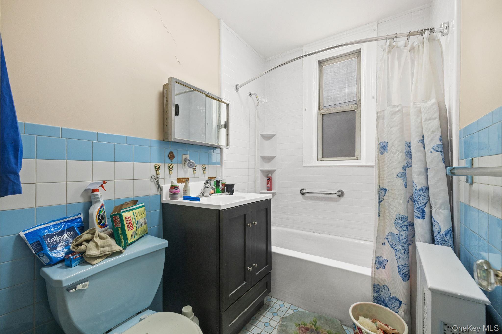 Single Family Dahill  Brooklyn, NY 11218, MLS-937940-21