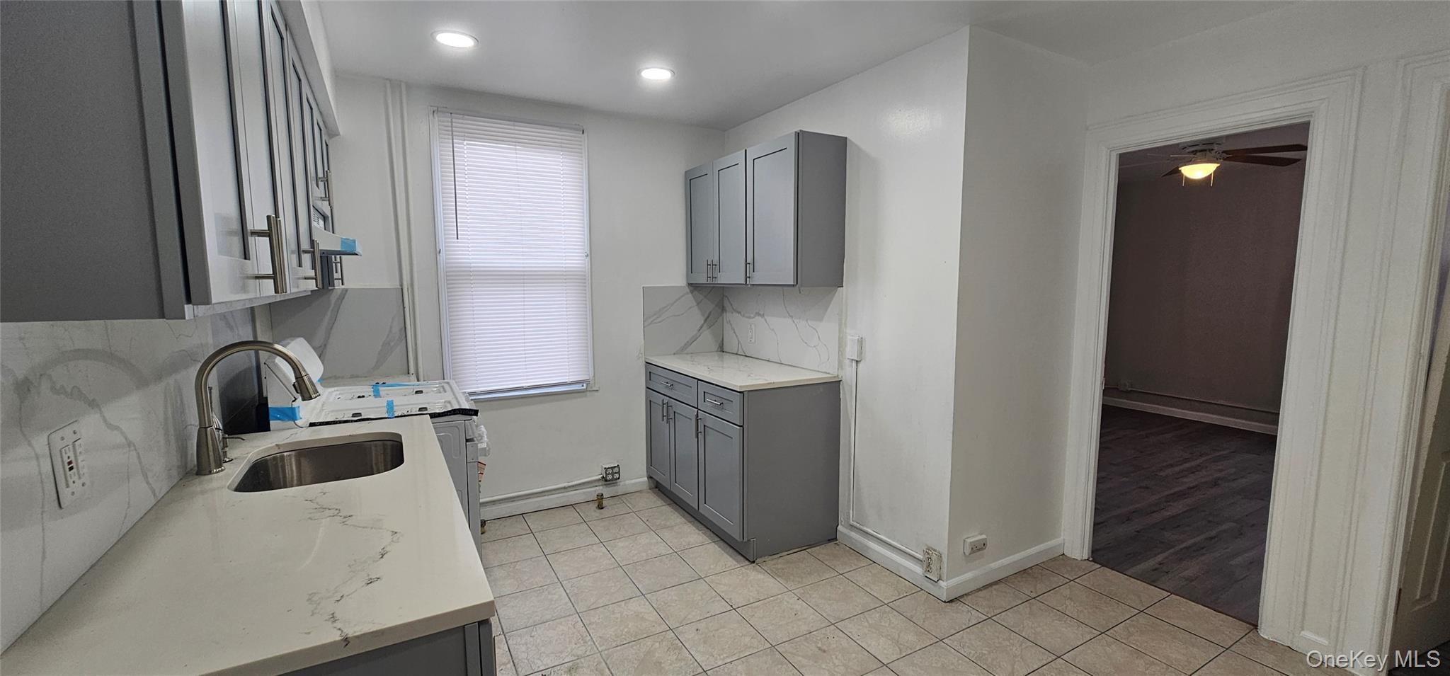 Single Family Myrtle Queens, NY 11385, MLS-937941-13