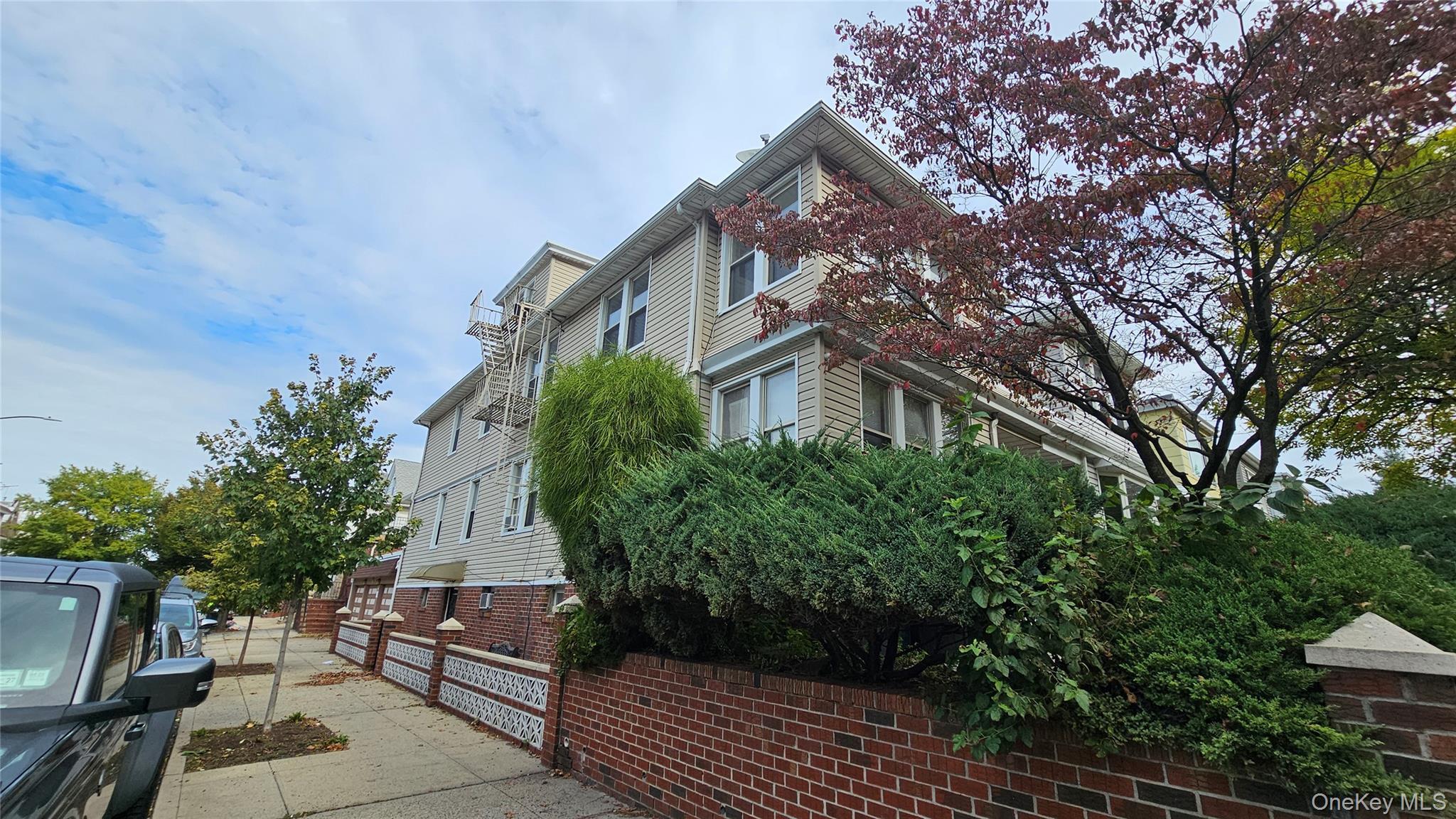 Single Family Myrtle Queens, NY 11385, MLS-937941-2