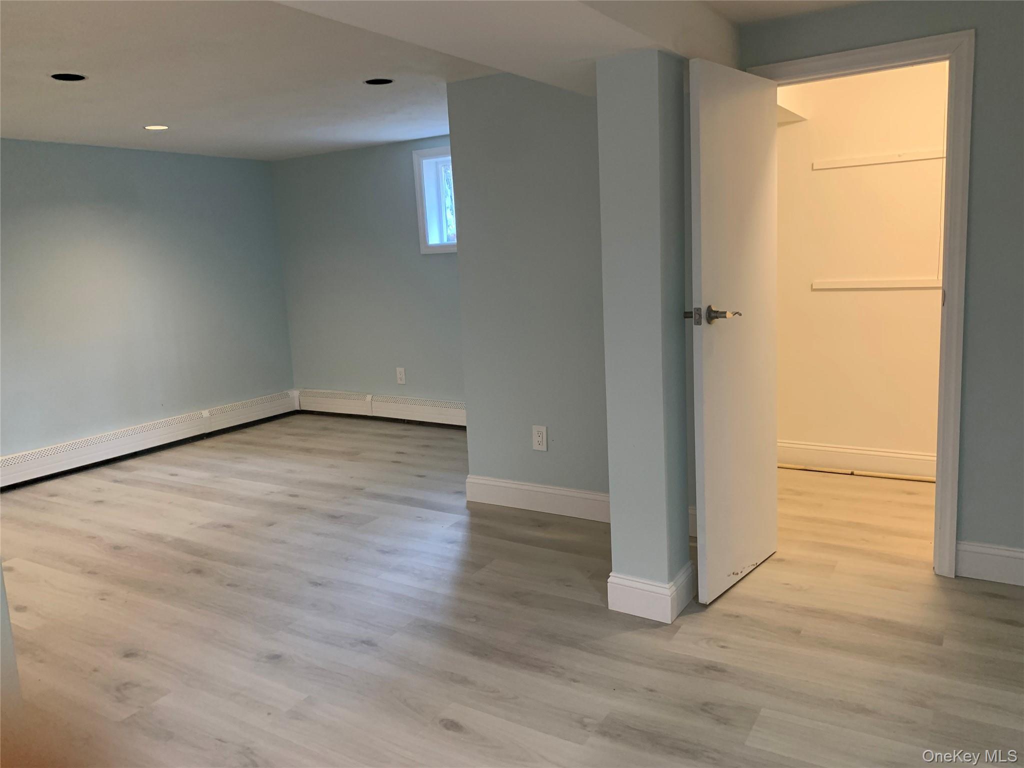 Single Family Tulip Nassau County, NY 11001, MLS-938012-13