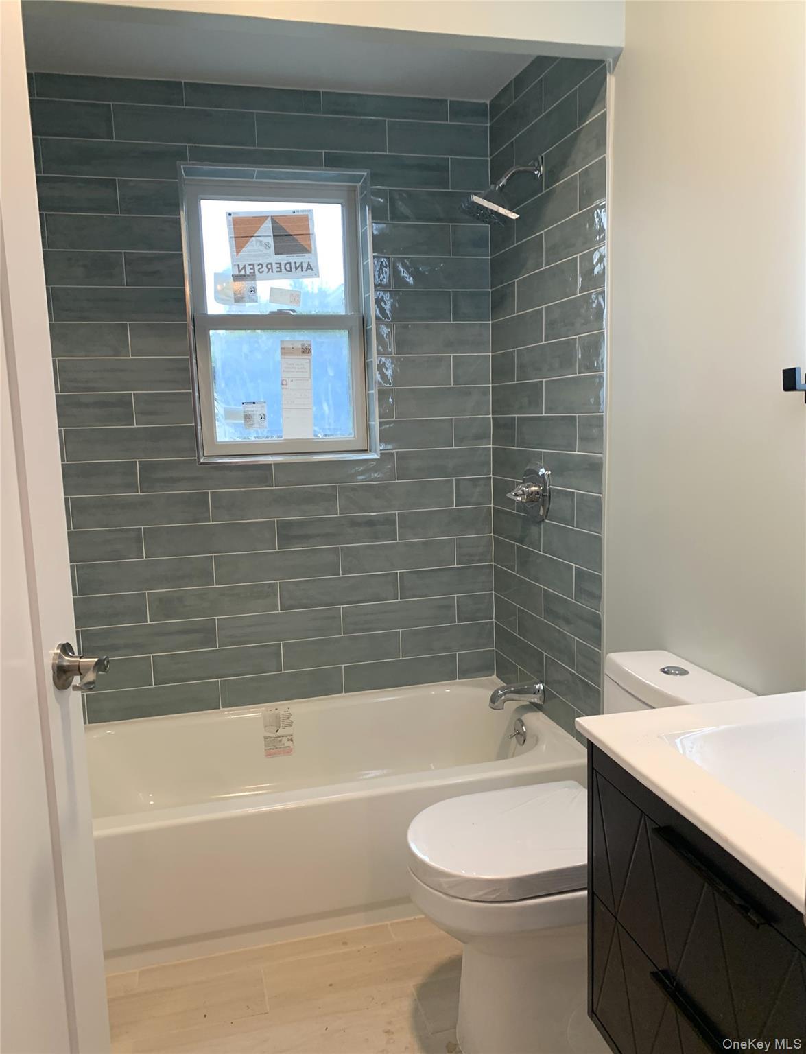 Single Family Tulip Nassau County, NY 11001, MLS-938012-8