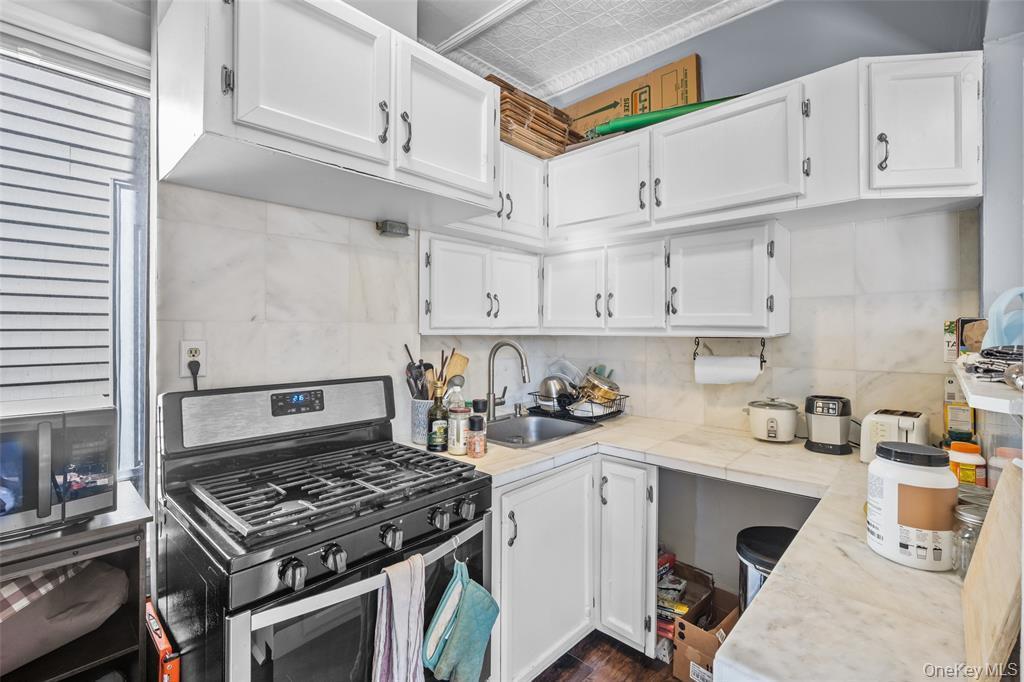 Single Family Hone Ulster County, NY 12401, MLS-938038-12