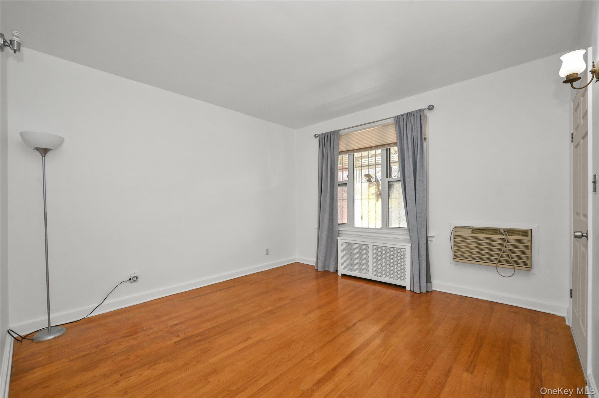 Single Family 42nd Queens, NY 11104, MLS-938055-3