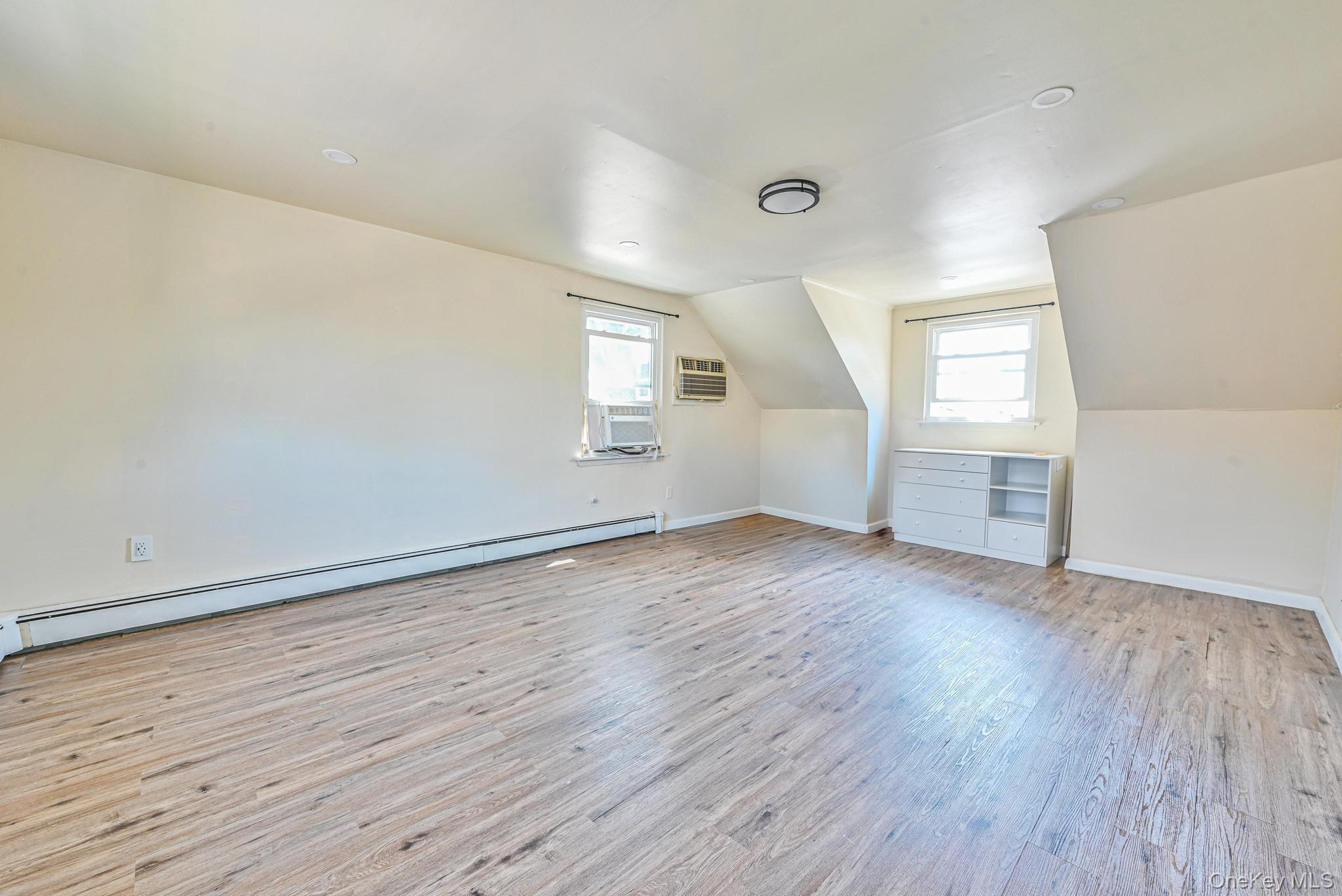 Single Family Edmund  Nassau County, NY 11563, MLS-938056-21