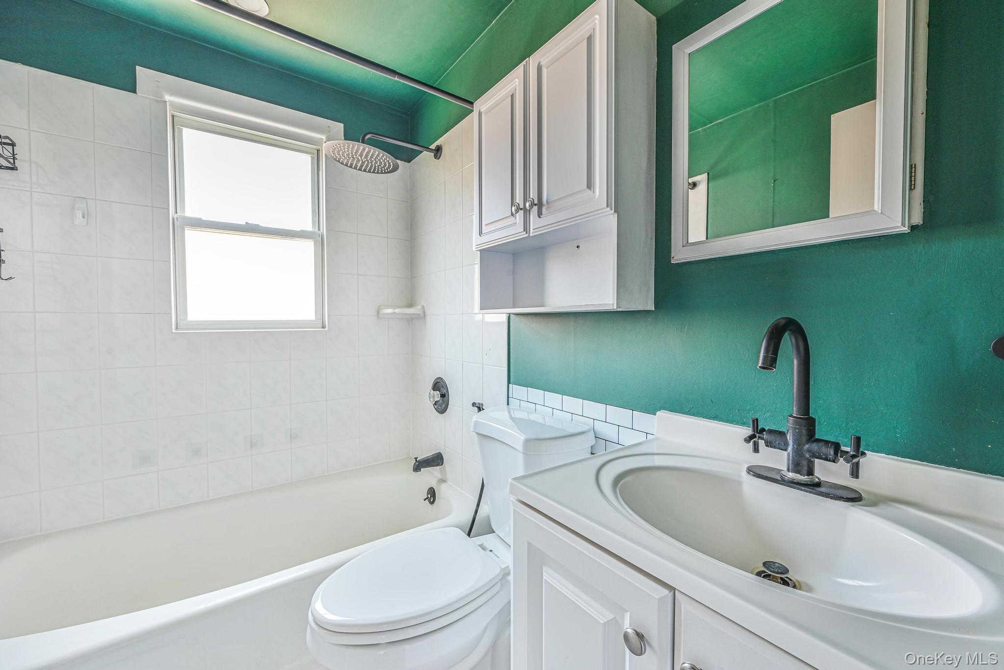 Single Family Edmund  Nassau County, NY 11563, MLS-938056-22