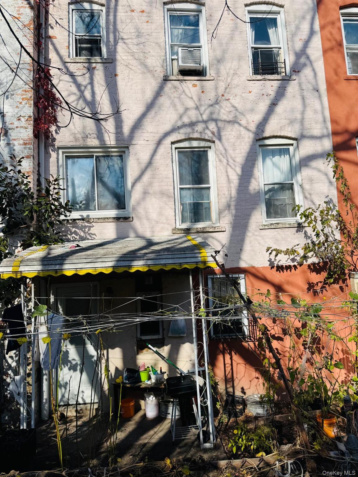 Single Family Woodhaven Queens, NY 11416, MLS-938084-12