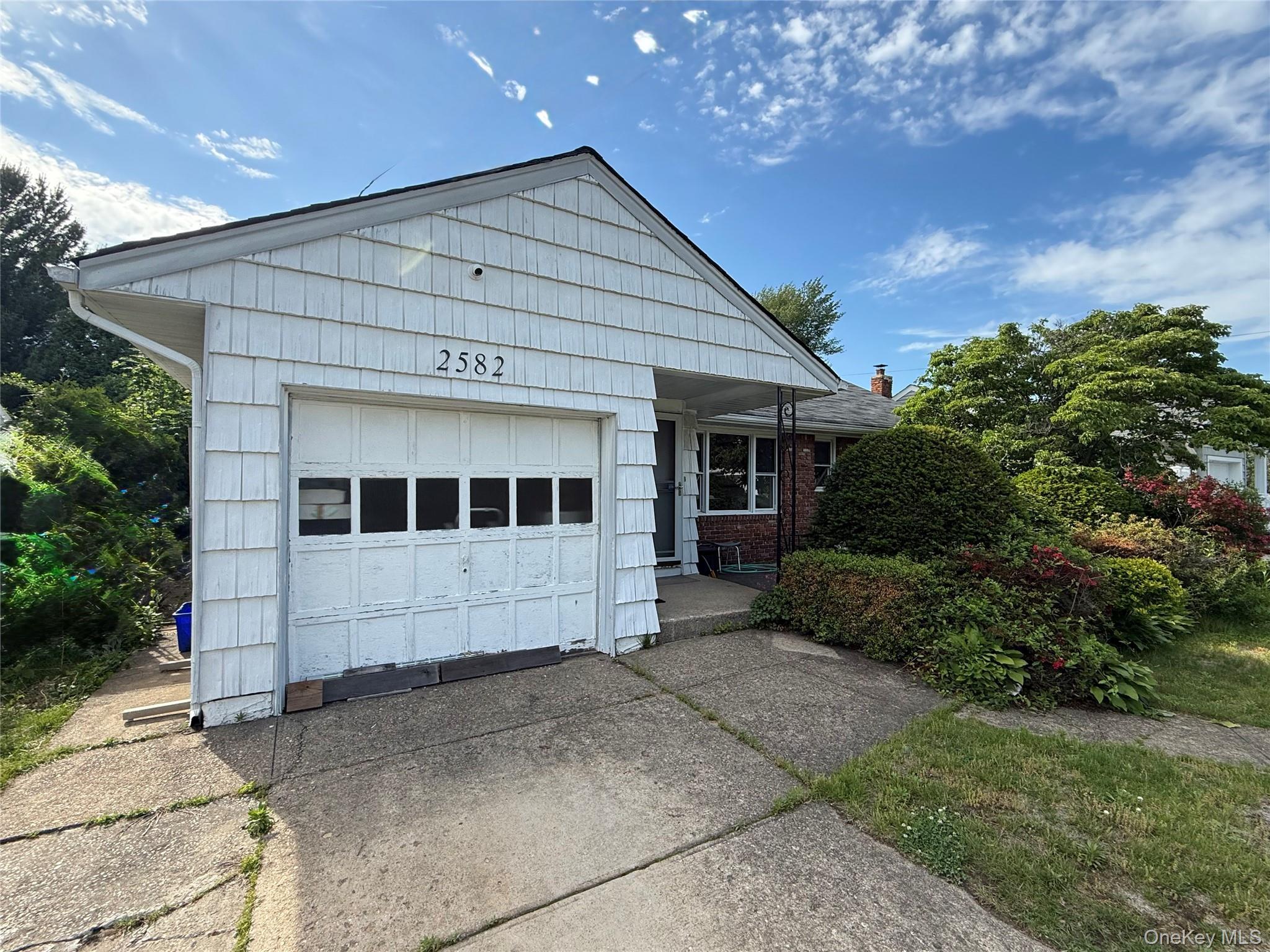 Single Family Oceanside Road  Nassau County, NY 11572, MLS-938089-2