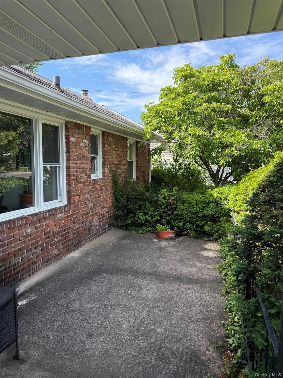 Single Family Oceanside Road  Nassau County, NY 11572, MLS-938089-21