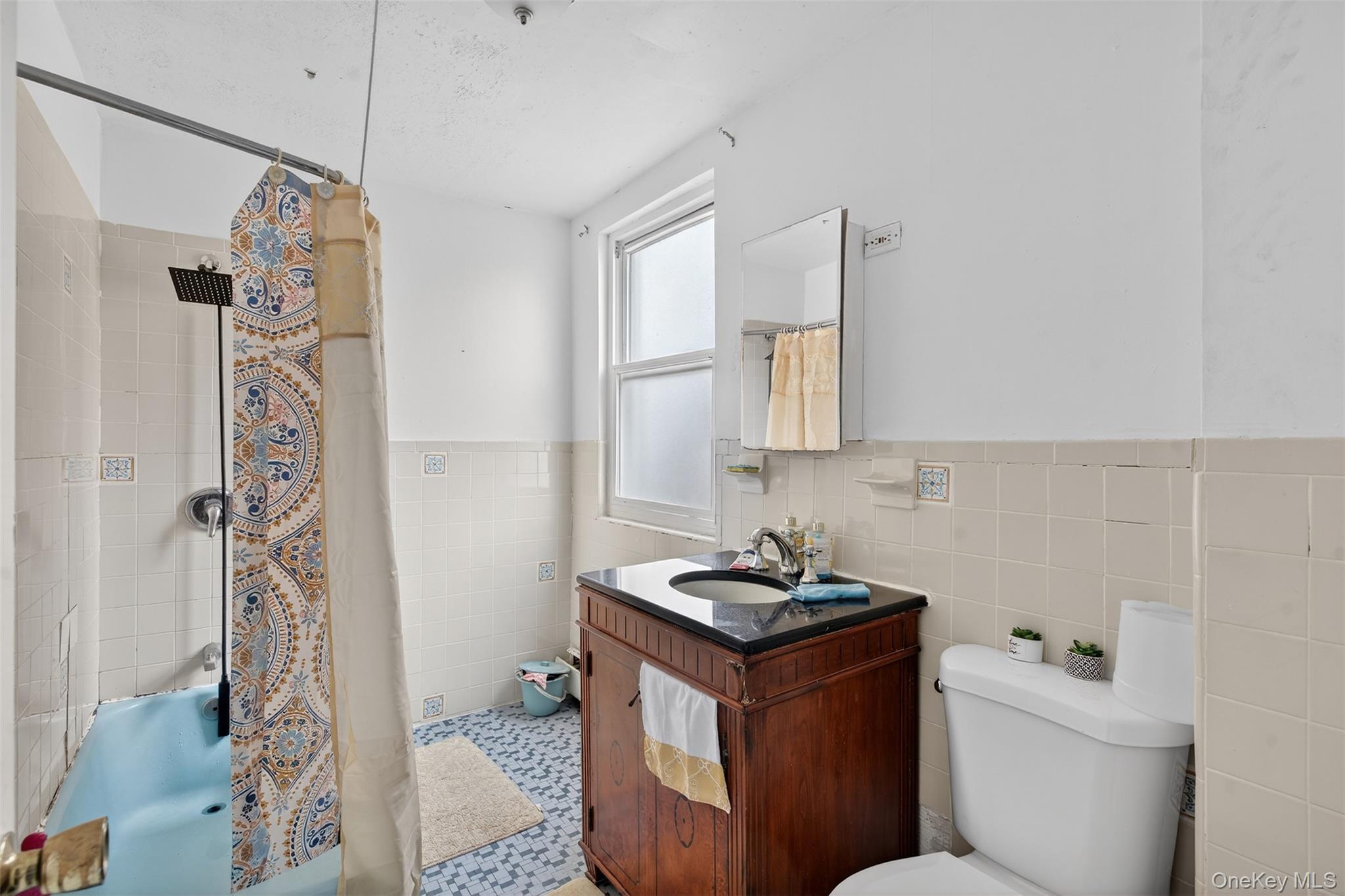 Single Family Waring Westchester County, NY 10703, MLS-938104-17