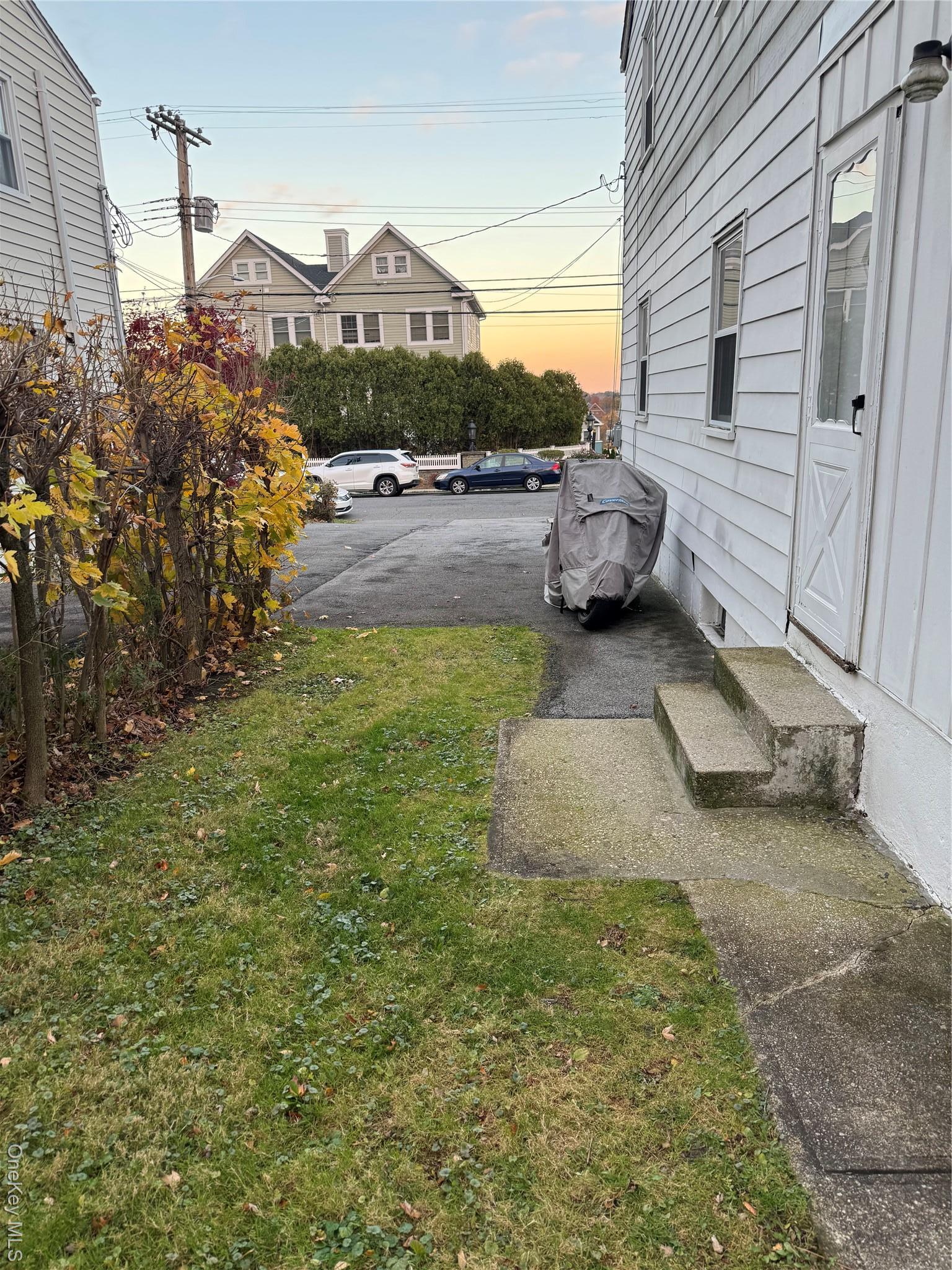 Single Family Clinton  Westchester County, NY 10801, MLS-938117-2