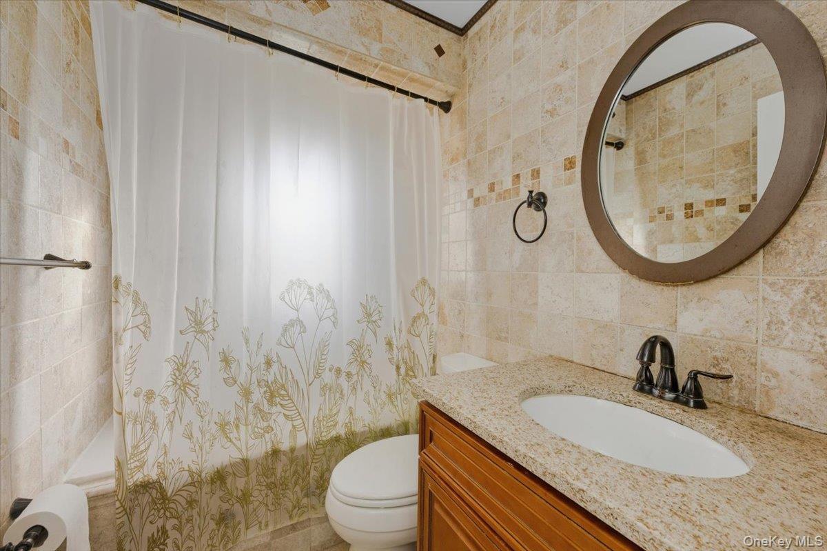 Single Family 33rd Queens, NY 11361, MLS-938174-12