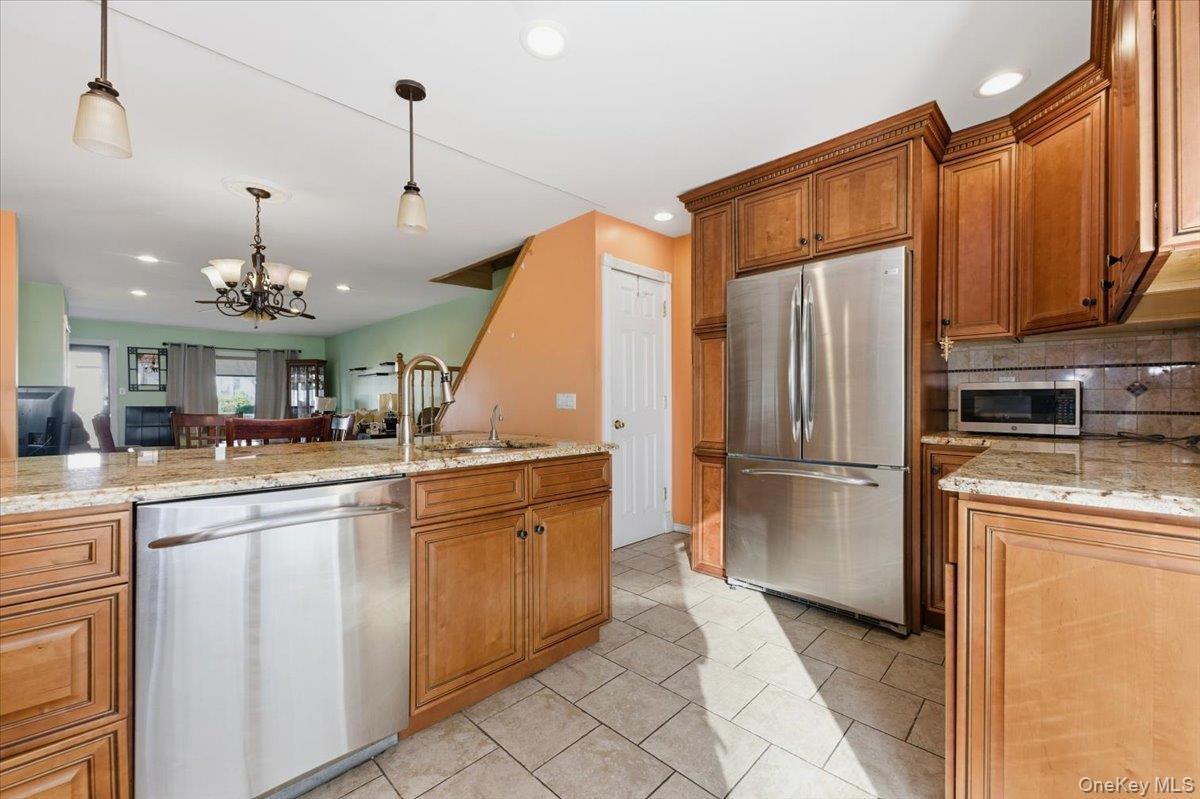 Single Family 33rd Queens, NY 11361, MLS-938174-8