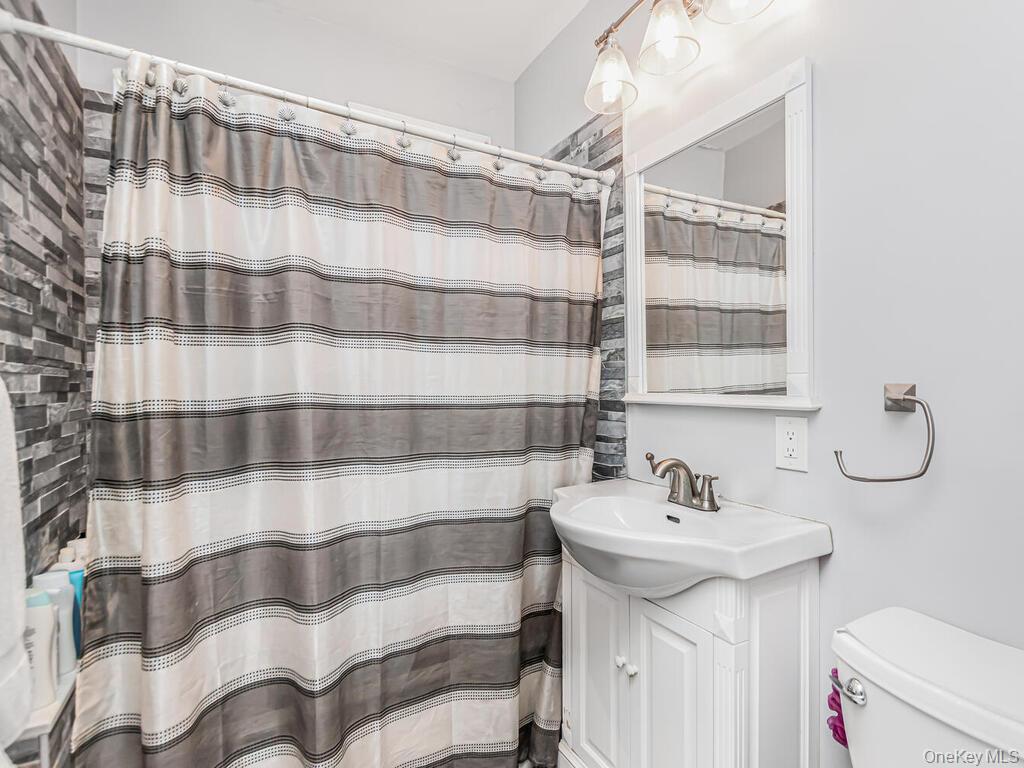 Single Family Hollywood  Bronx, NY 10461, MLS-938193-13