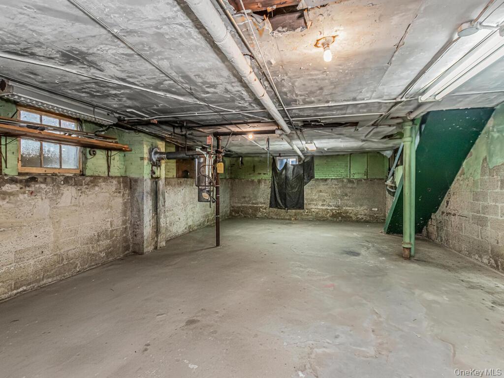 Single Family Hollywood  Bronx, NY 10461, MLS-938193-14