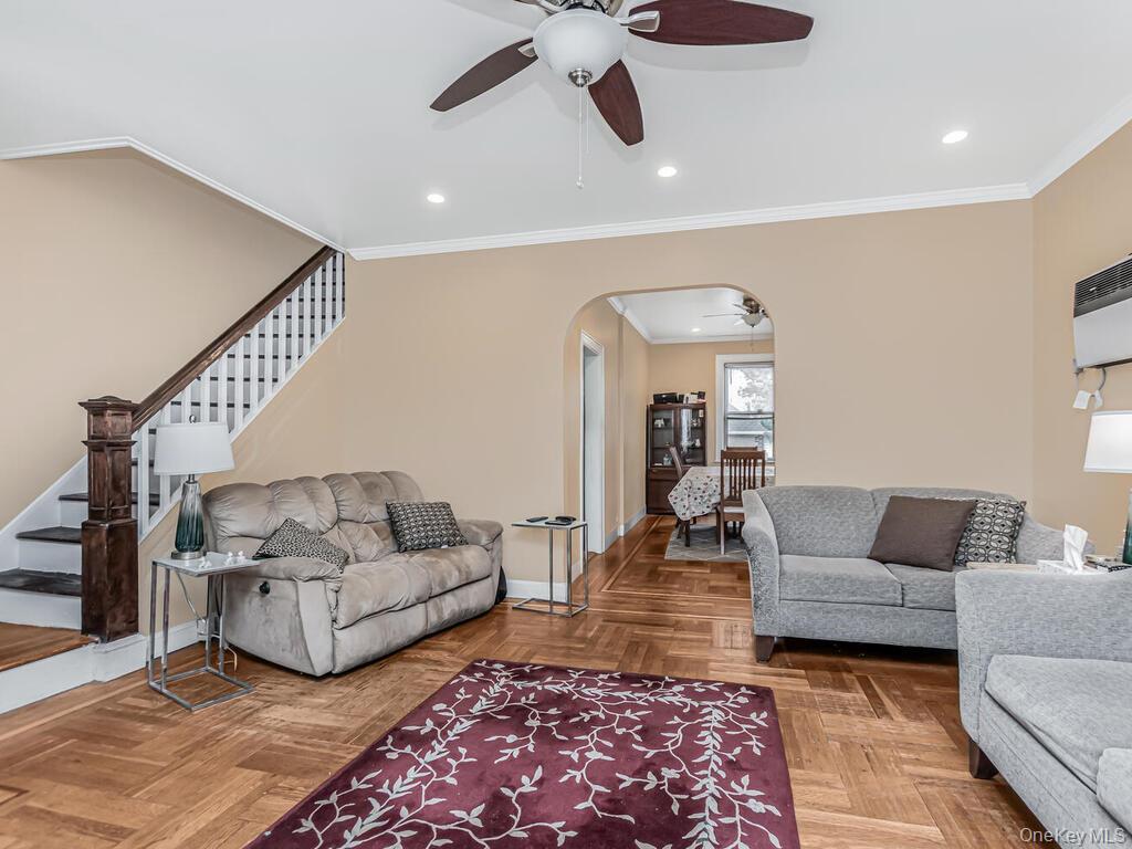 Single Family Hollywood  Bronx, NY 10461, MLS-938193-5