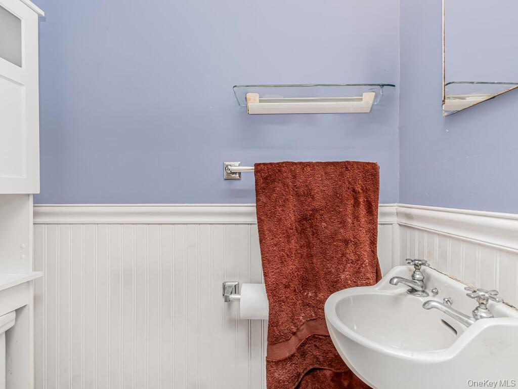 Single Family Hollywood  Bronx, NY 10461, MLS-938193-8