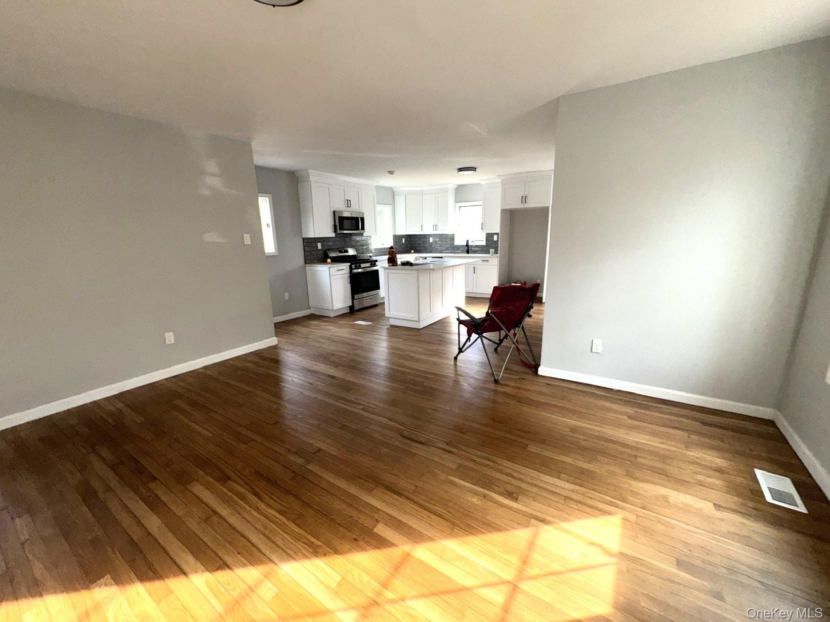 Single Family Woodland  Suffolk County, NY 11743, MLS-938221-14
