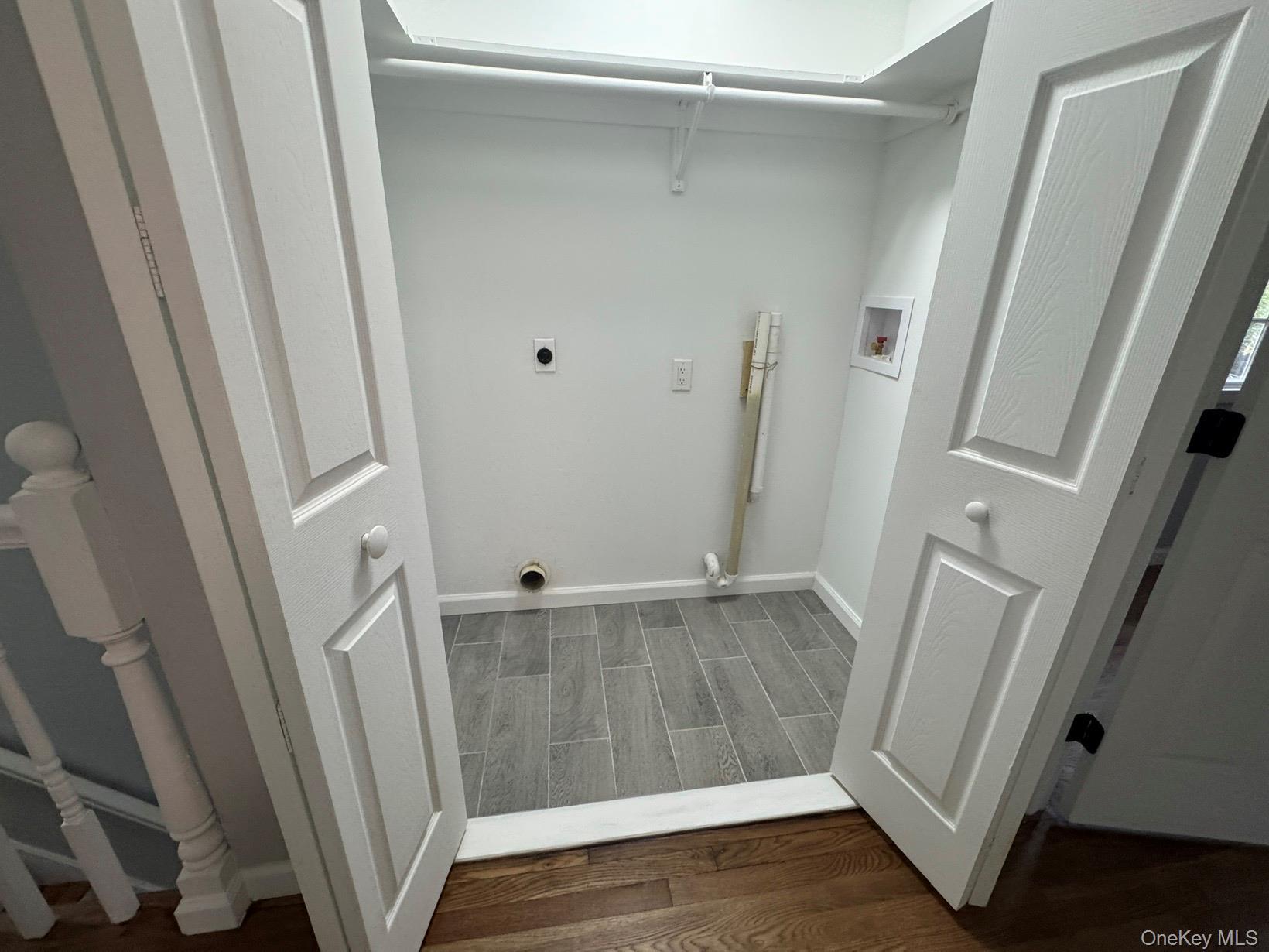 Single Family Woodland  Suffolk County, NY 11743, MLS-938221-29