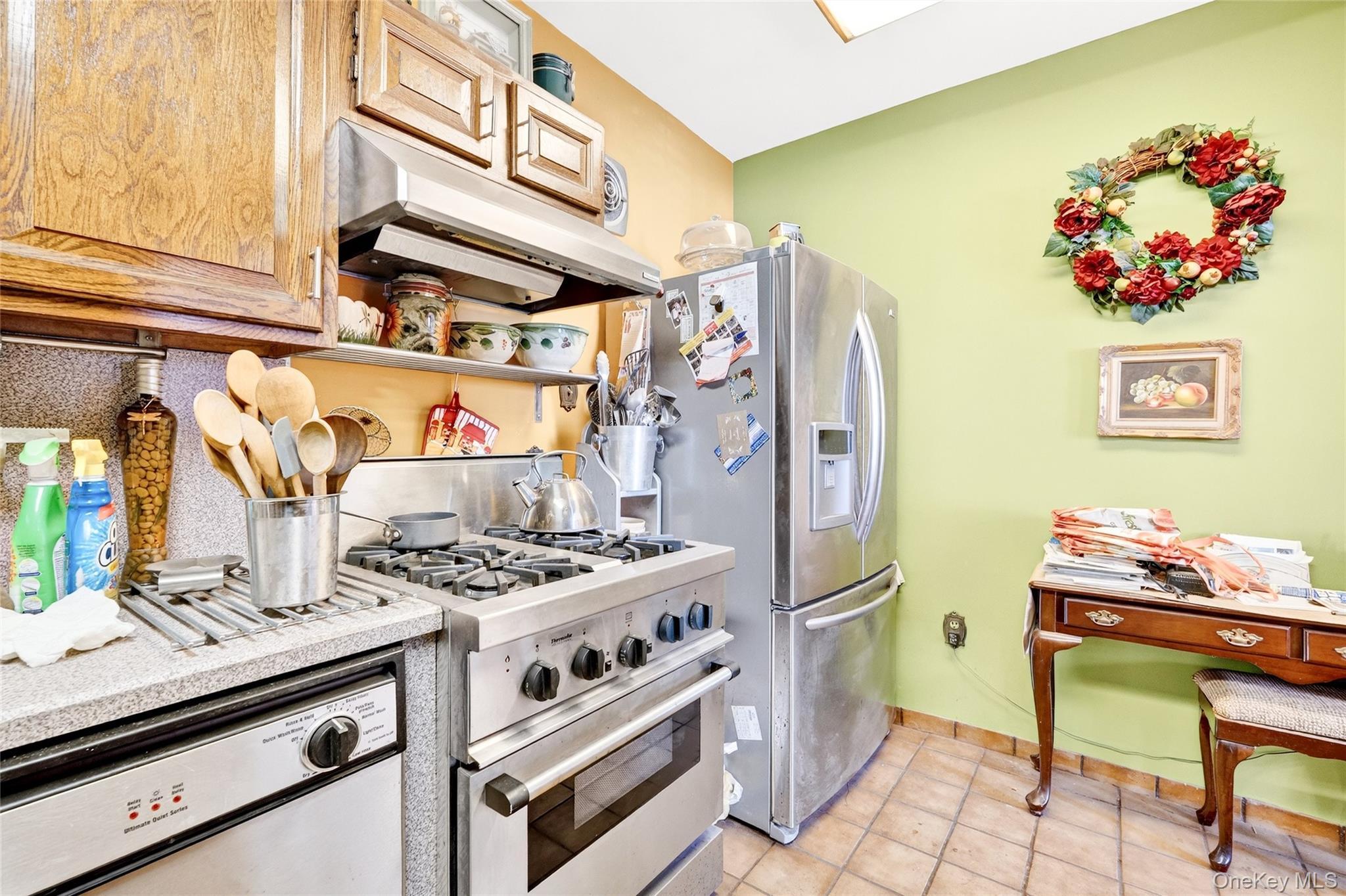 Commercial Sale Bronx Park  Bronx, NY 10460, MLS-938230-17