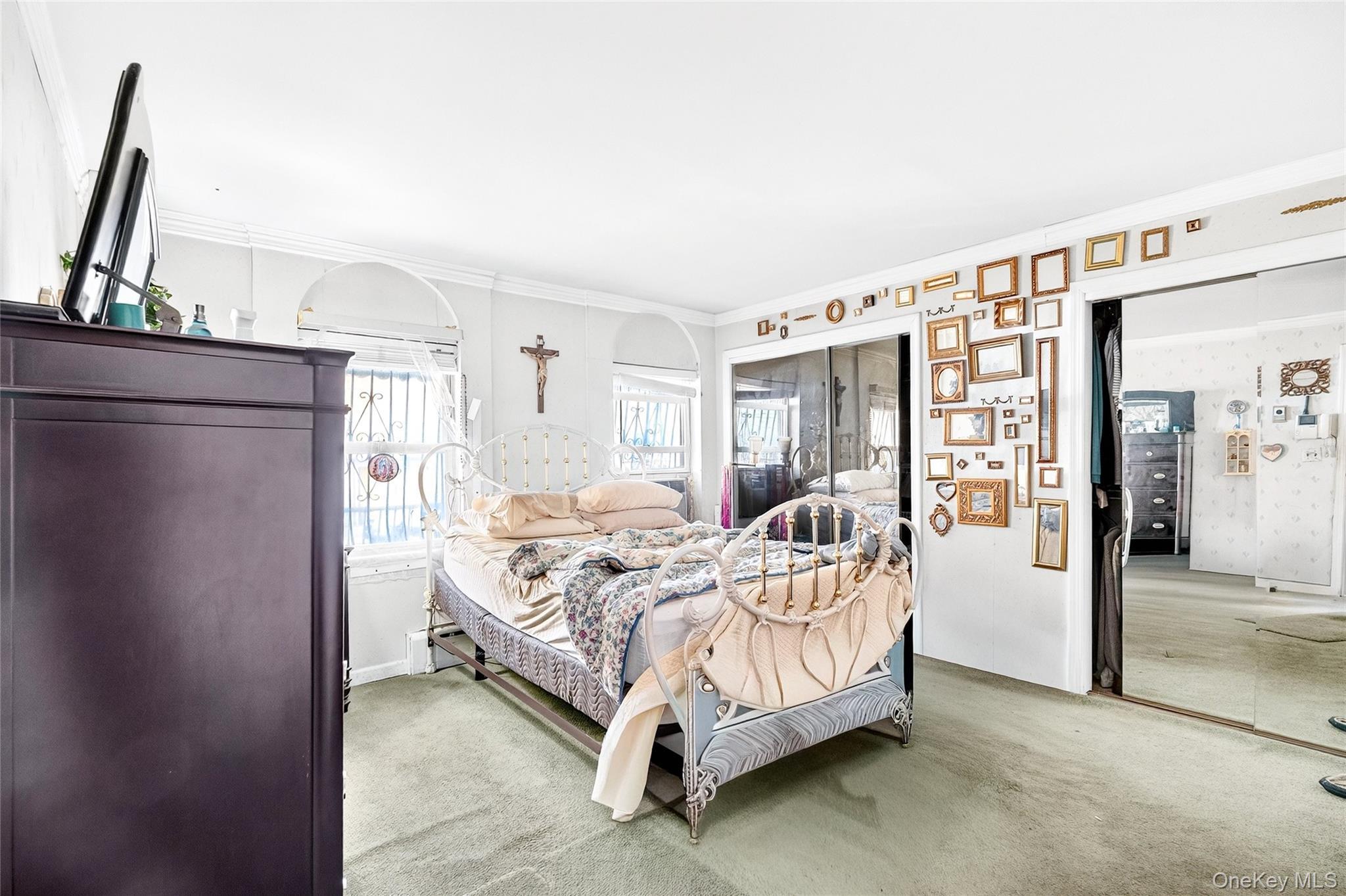 Commercial Sale Bronx Park  Bronx, NY 10460, MLS-938230-18