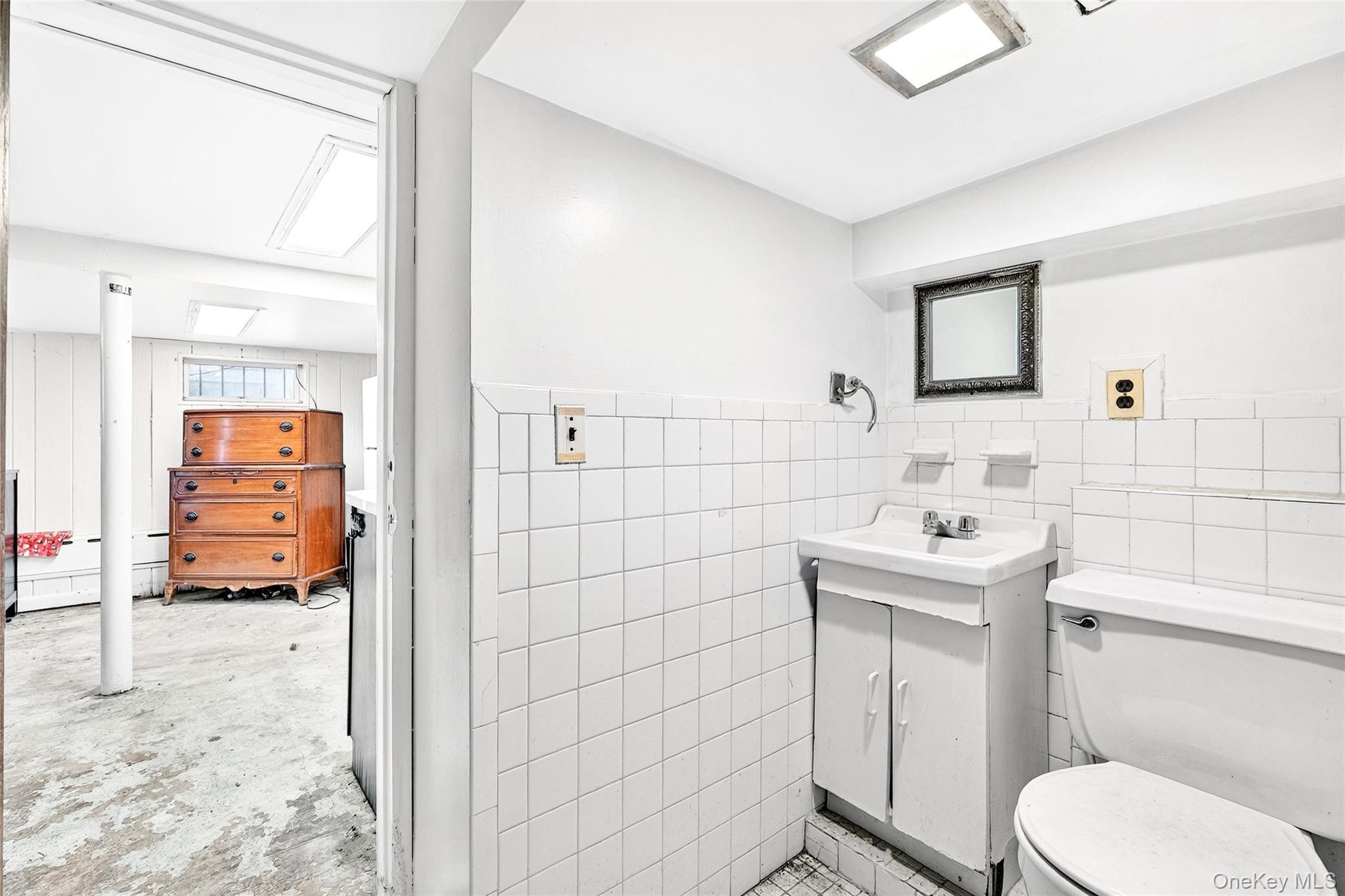 Commercial Sale Bronx Park  Bronx, NY 10460, MLS-938230-42