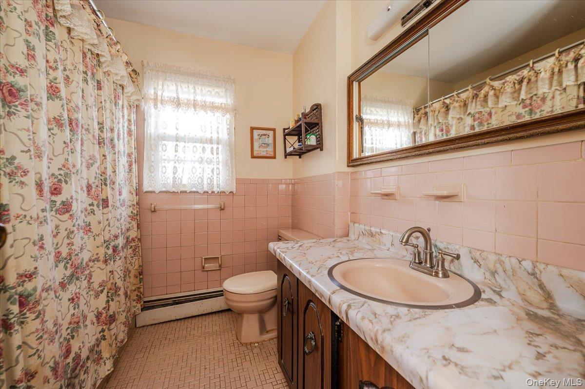 Single Family Lakeview Nassau County, NY 11565, MLS-938231-16