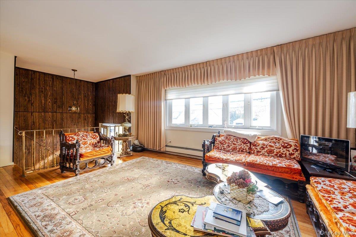 Single Family Lakeview Nassau County, NY 11565, MLS-938231-4