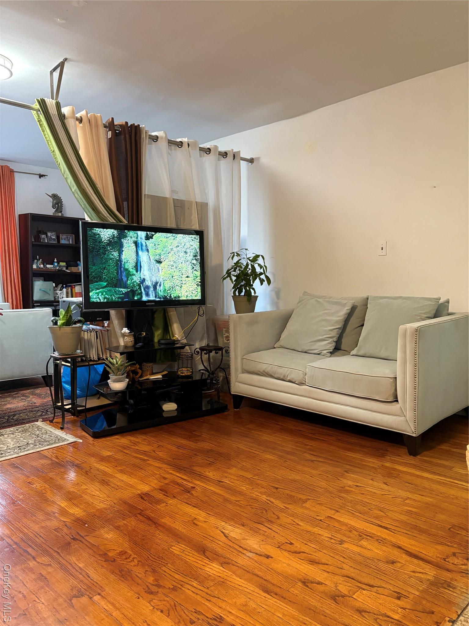 Coop 51  Queens, NY 11377, MLS-938233-10