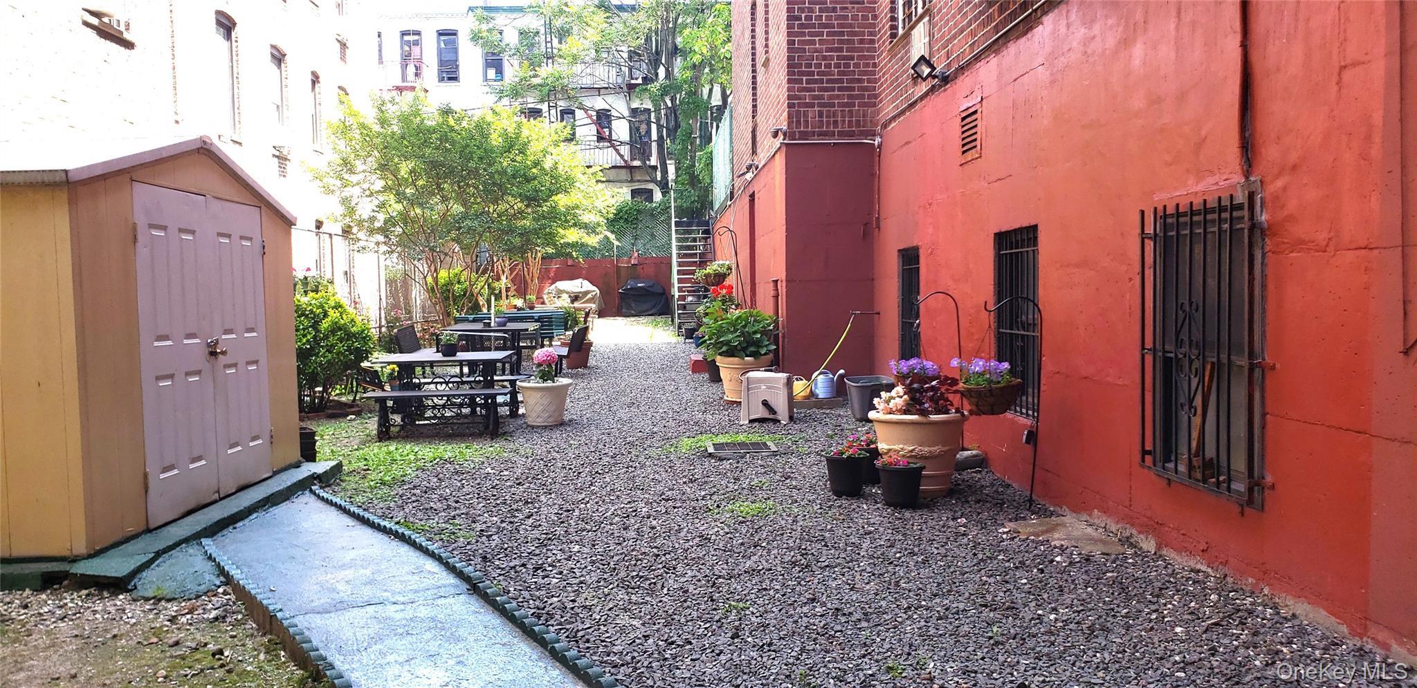 Coop 51  Queens, NY 11377, MLS-938233-22