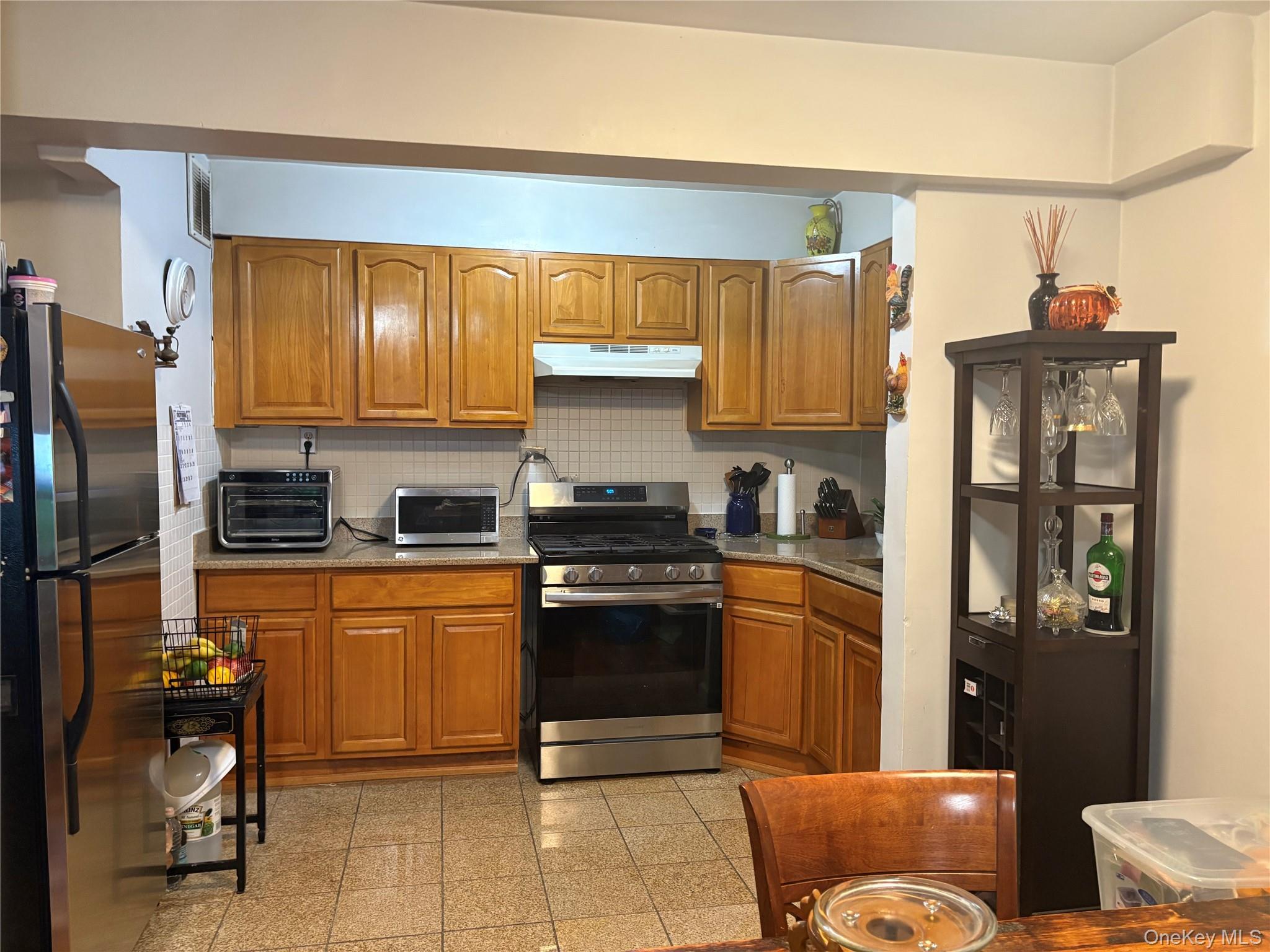 Coop 51  Queens, NY 11377, MLS-938233-3