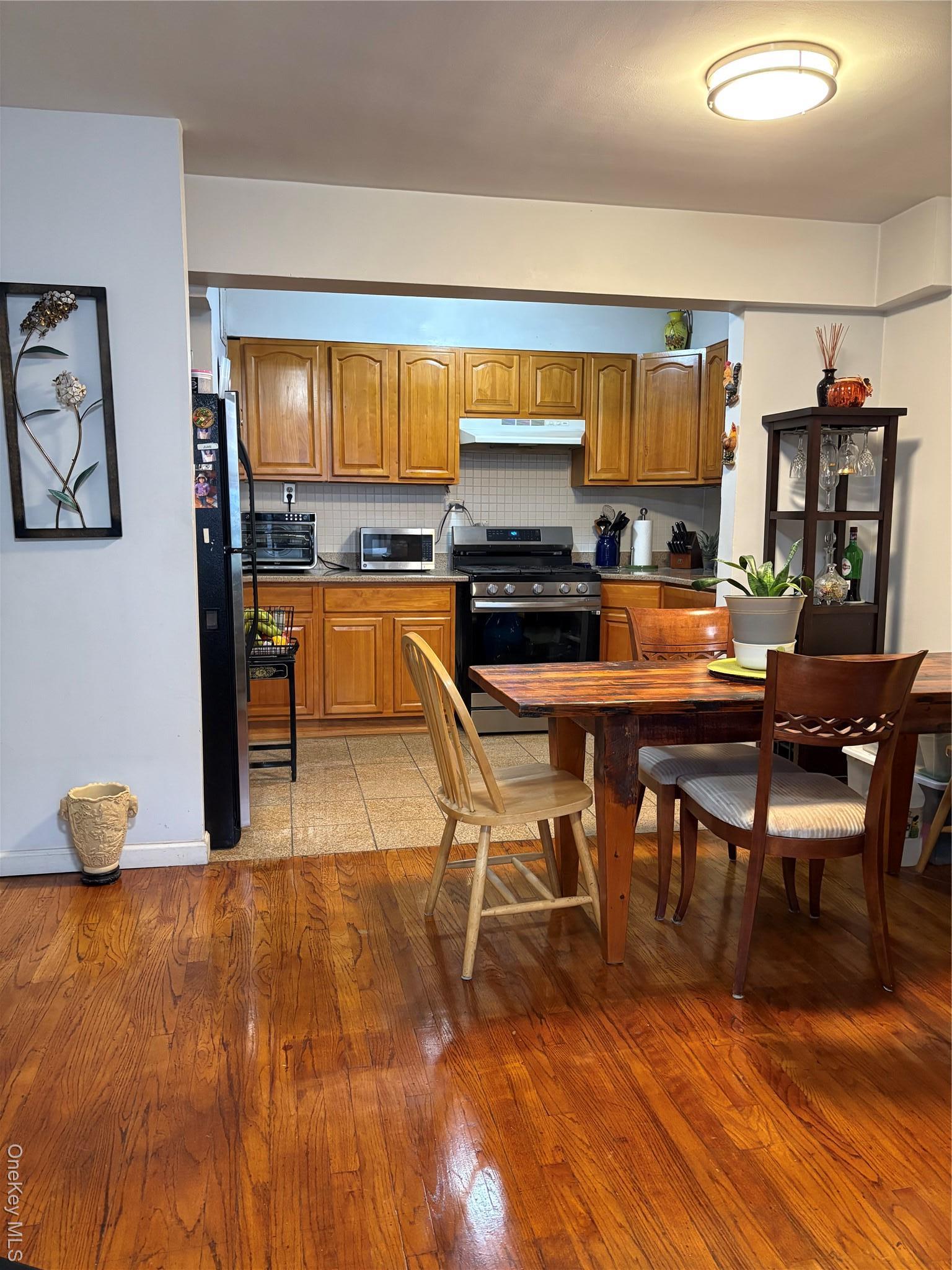 Coop 51  Queens, NY 11377, MLS-938233-6