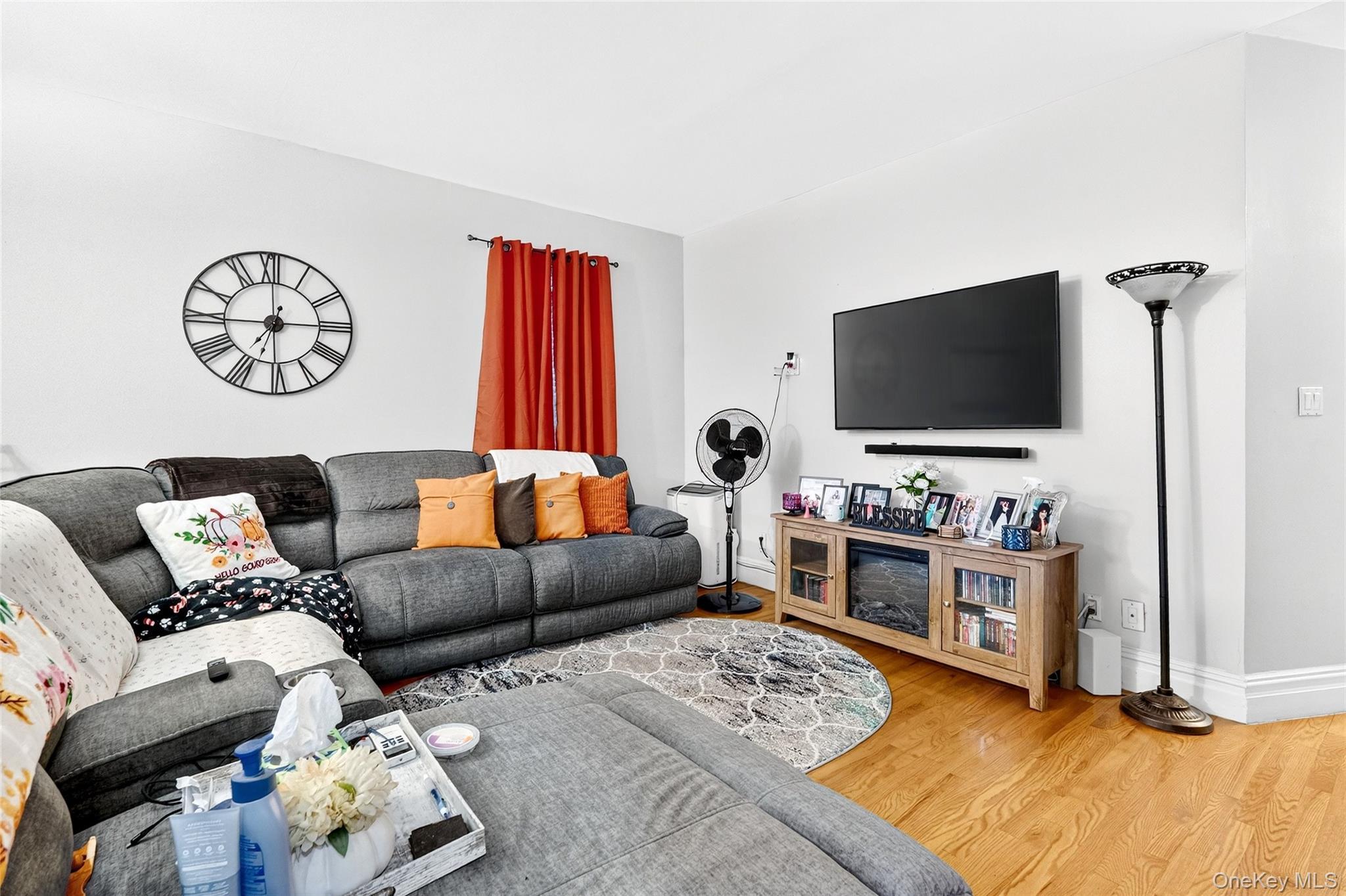 Single Family Bronx Park Bronx, NY 10460, MLS-938238-11