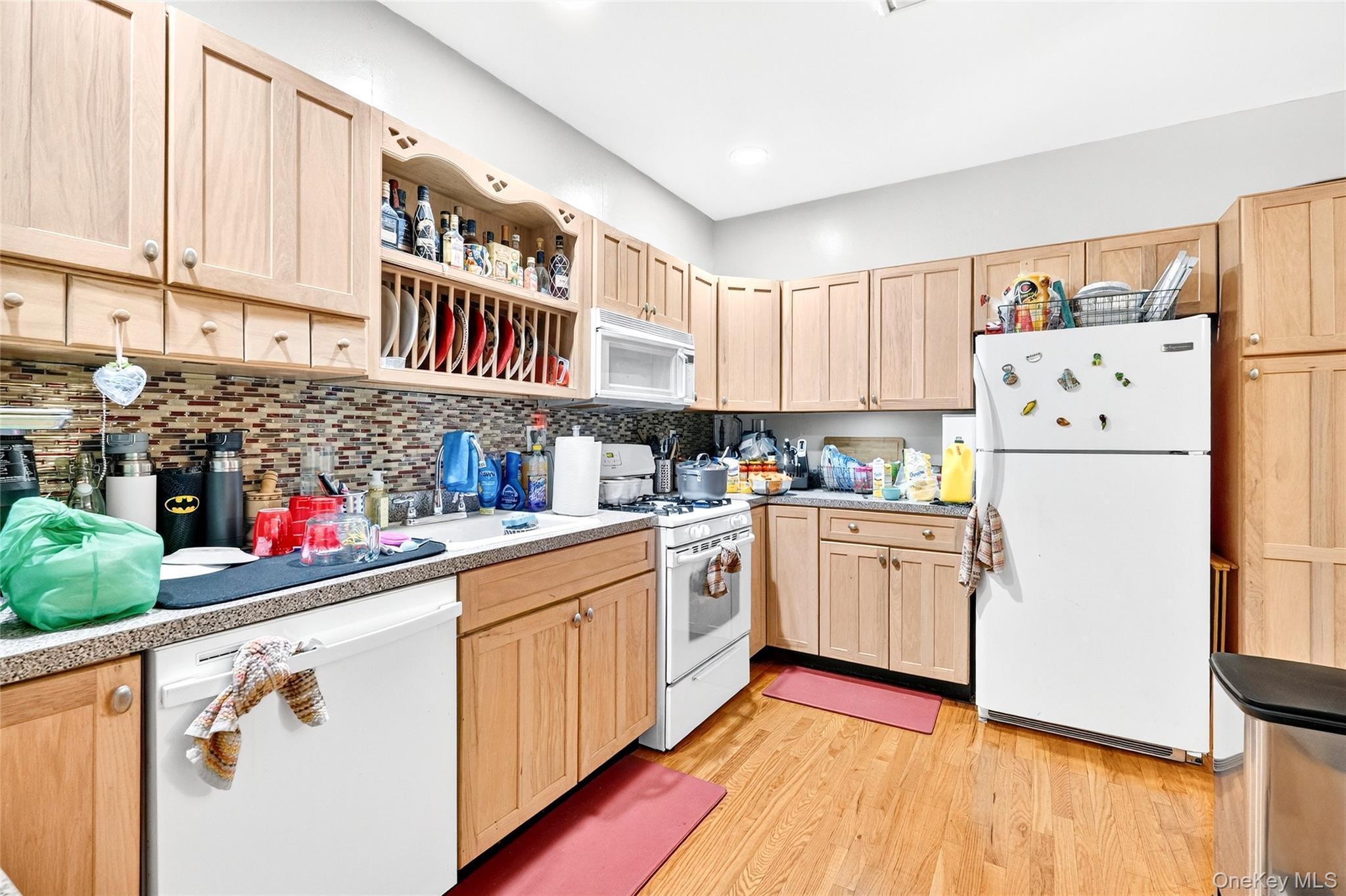 Single Family Bronx Park Bronx, NY 10460, MLS-938238-14