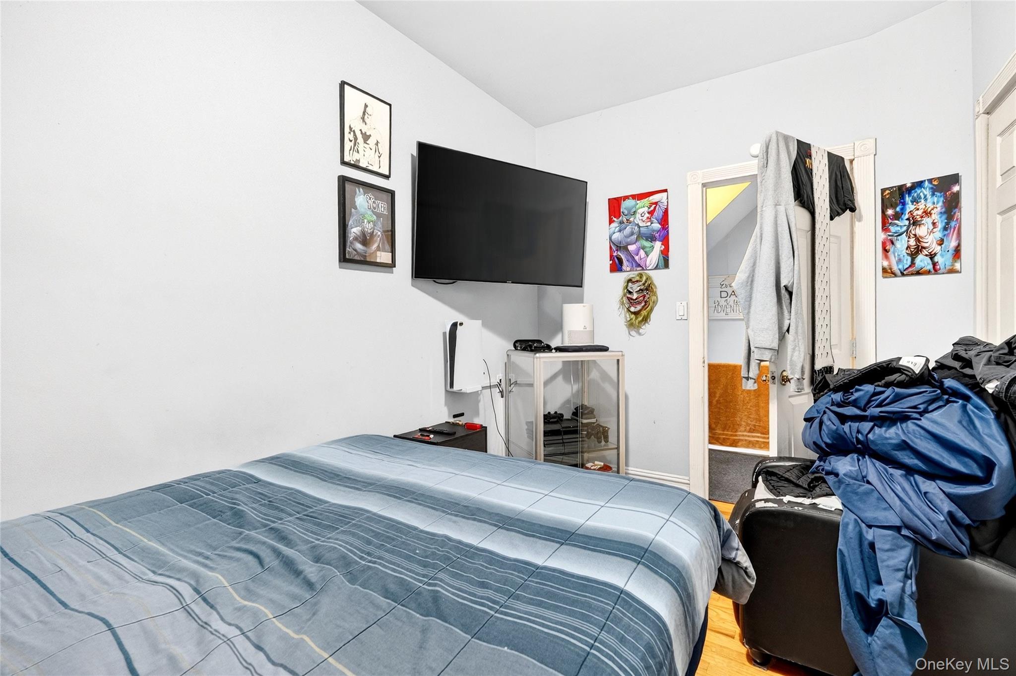 Single Family Bronx Park Bronx, NY 10460, MLS-938238-22