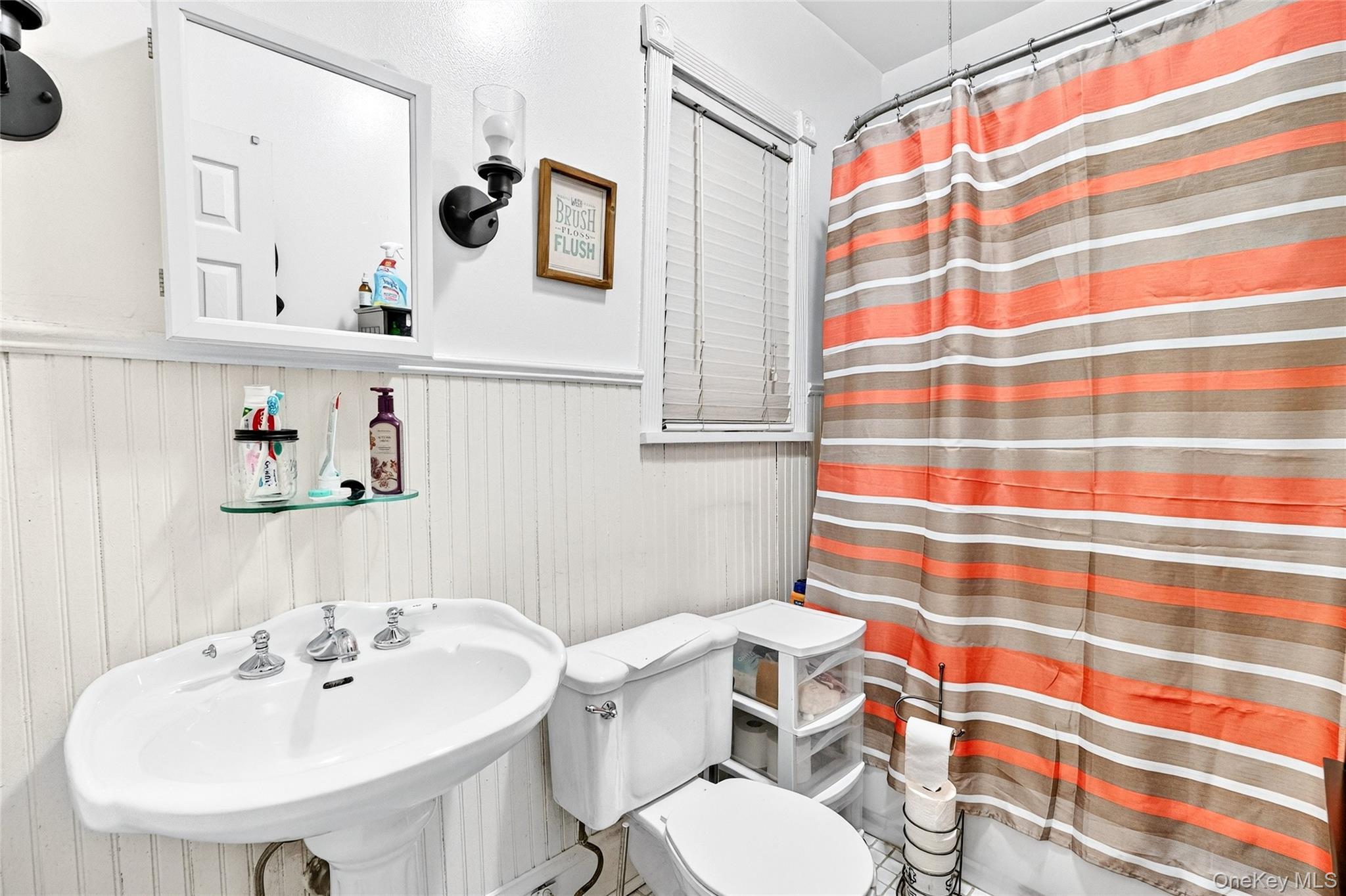 Single Family Bronx Park Bronx, NY 10460, MLS-938238-23