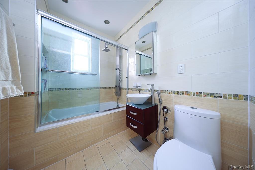 Single Family 27th  Brooklyn, NY 11235, MLS-938245-27