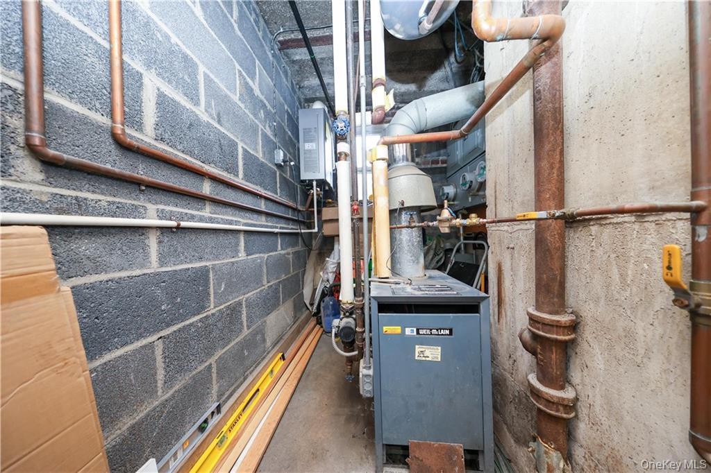 Single Family 27th  Brooklyn, NY 11235, MLS-938245-31