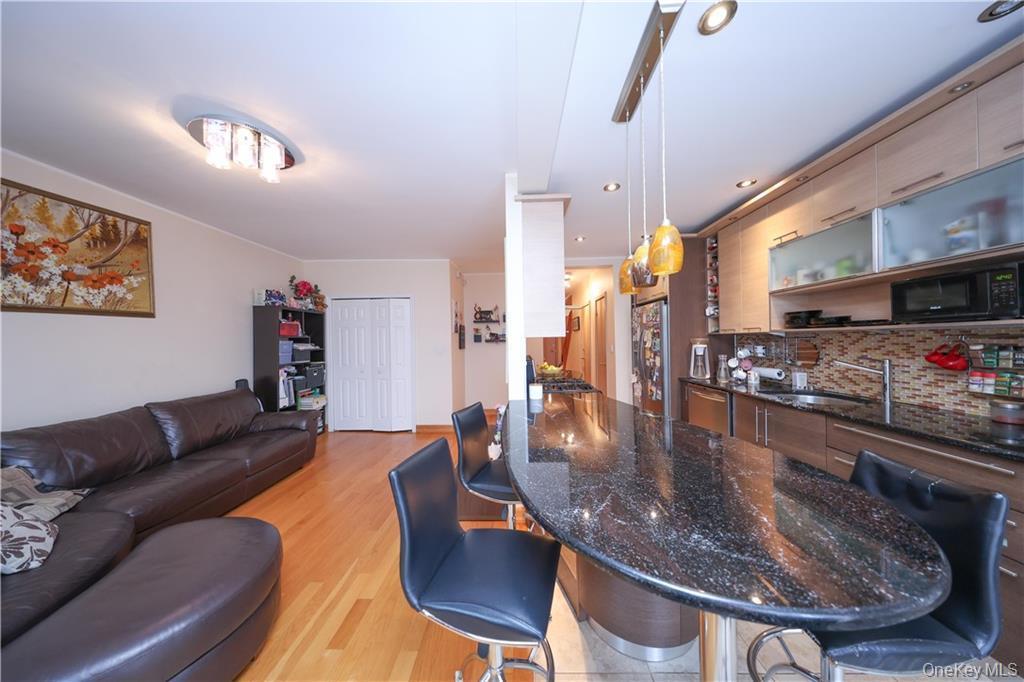 Single Family 27th  Brooklyn, NY 11235, MLS-938245-7