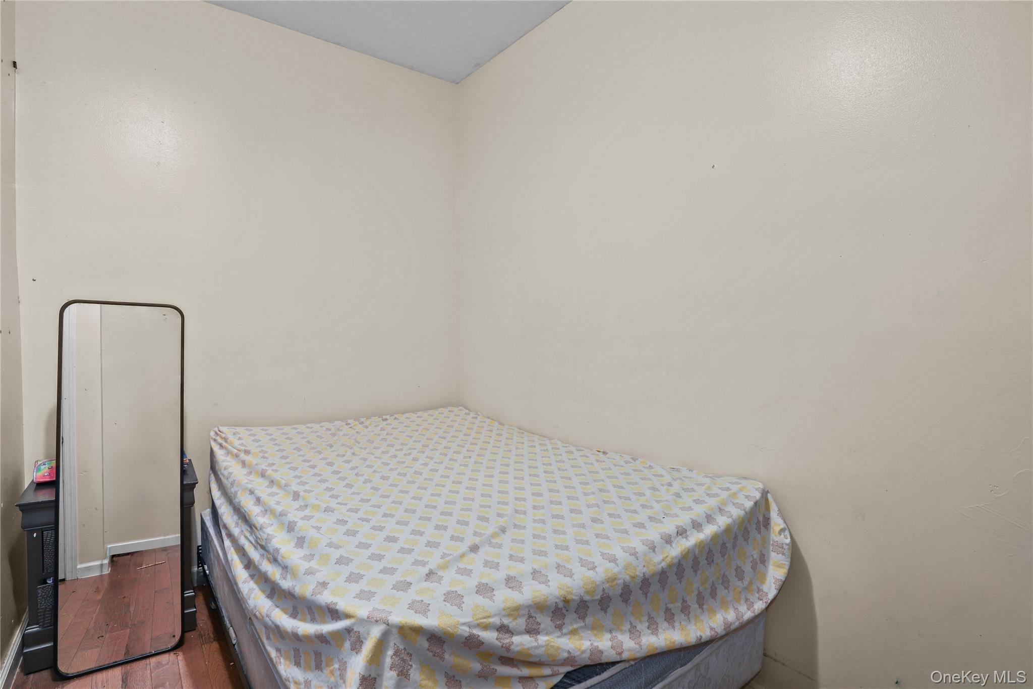 Single Family Edwards Bronx, NY 10461, MLS-938289-23