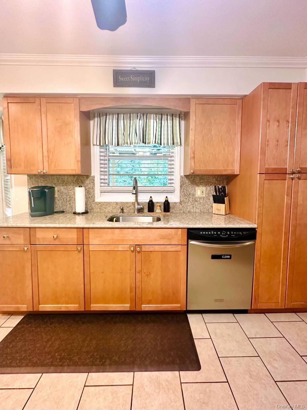 Single Family Southaven Suffolk County, NY 11763, MLS-938315-13