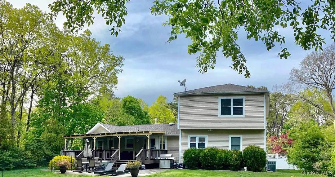 Single Family Southaven Suffolk County, NY 11763, MLS-938315-2