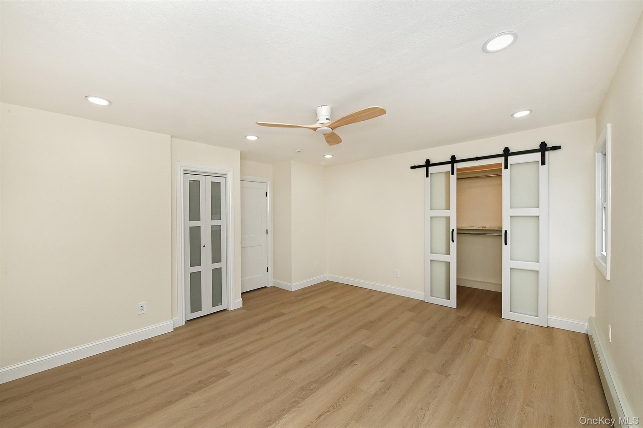 Single Family Beach  Nassau County, NY 11710, MLS-938320-10