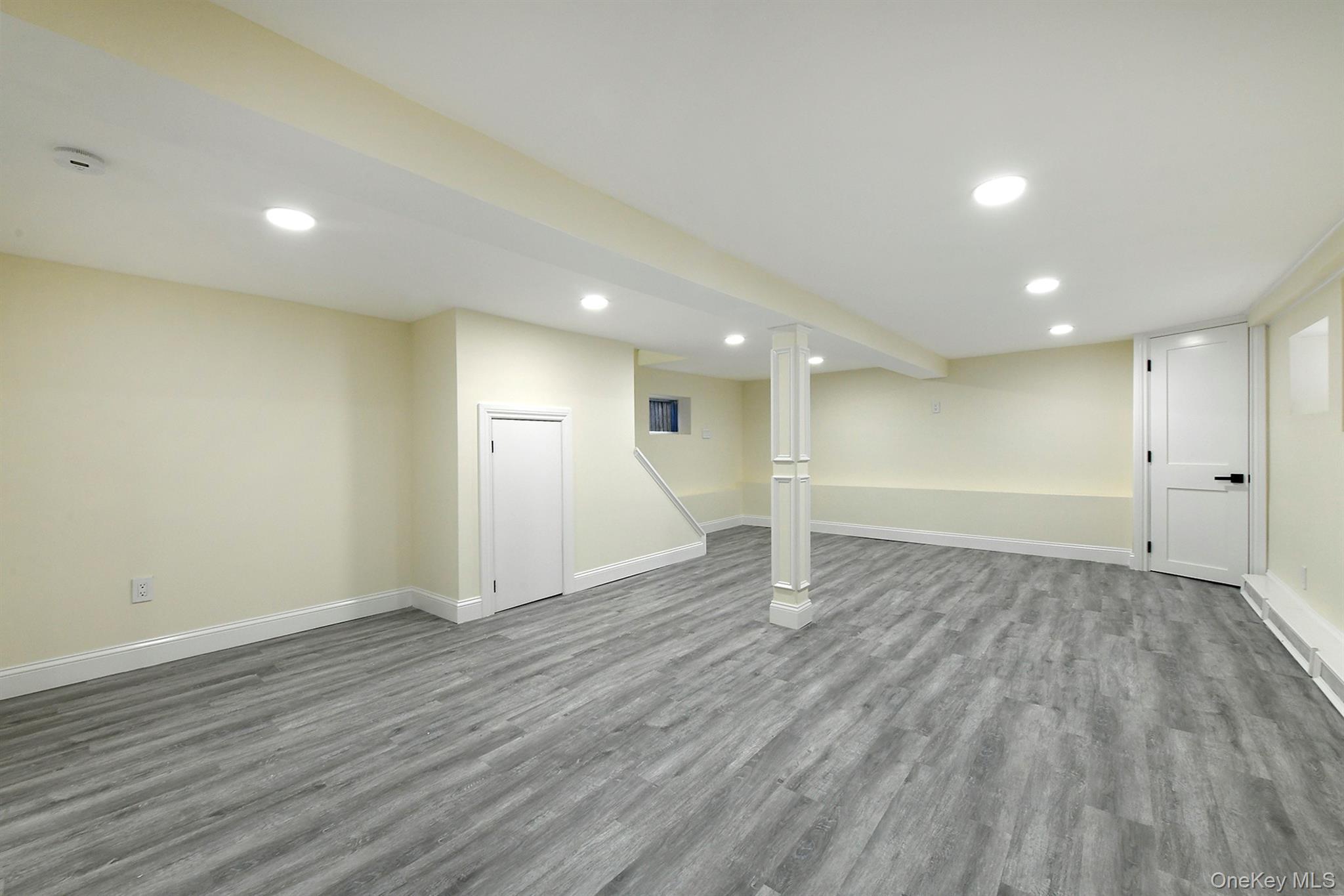 Single Family Beach  Nassau County, NY 11710, MLS-938320-18