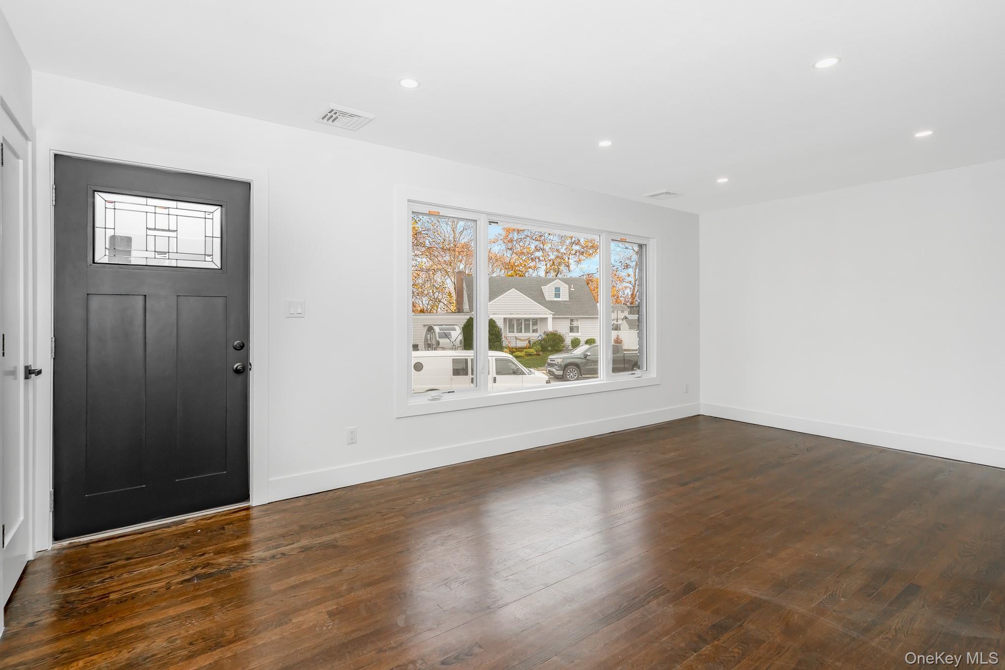 Single Family Hempstead  Nassau County, NY 11793, MLS-938322-5