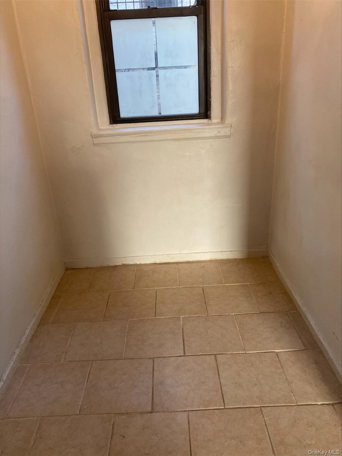 Apartment 33  Queens, NY 11105, MLS-938325-9