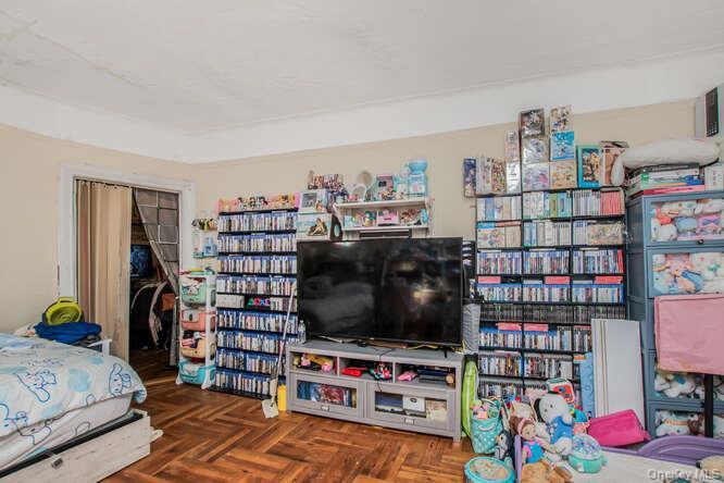 Coop Cruger Bronx, NY 10467, MLS-938329-14