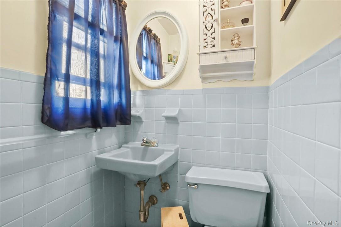 Single Family Chatham Westchester County, NY 10710, MLS-938364-23