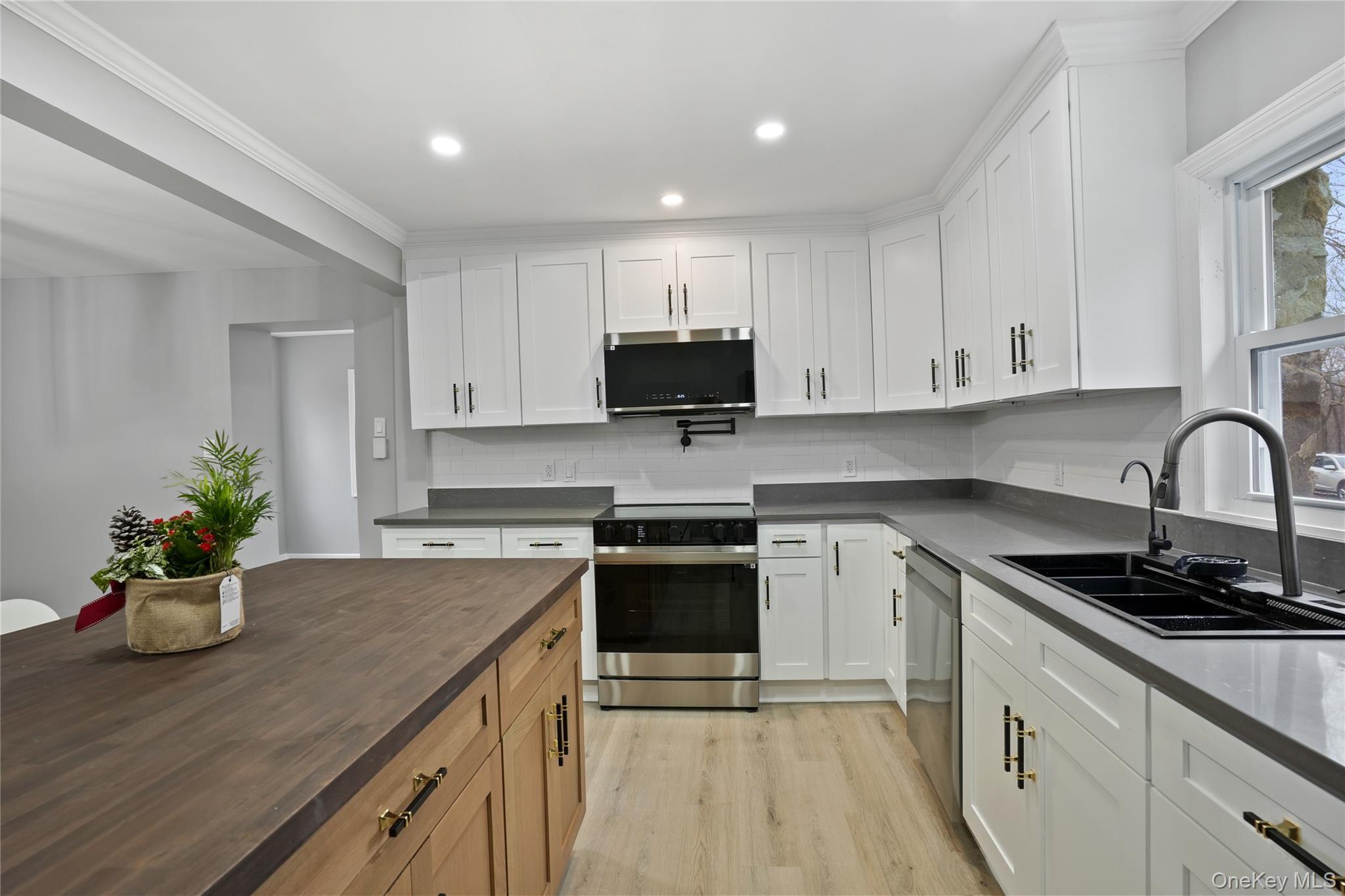 Single Family Mountain  Putnam County, NY 10516, MLS-938367-4