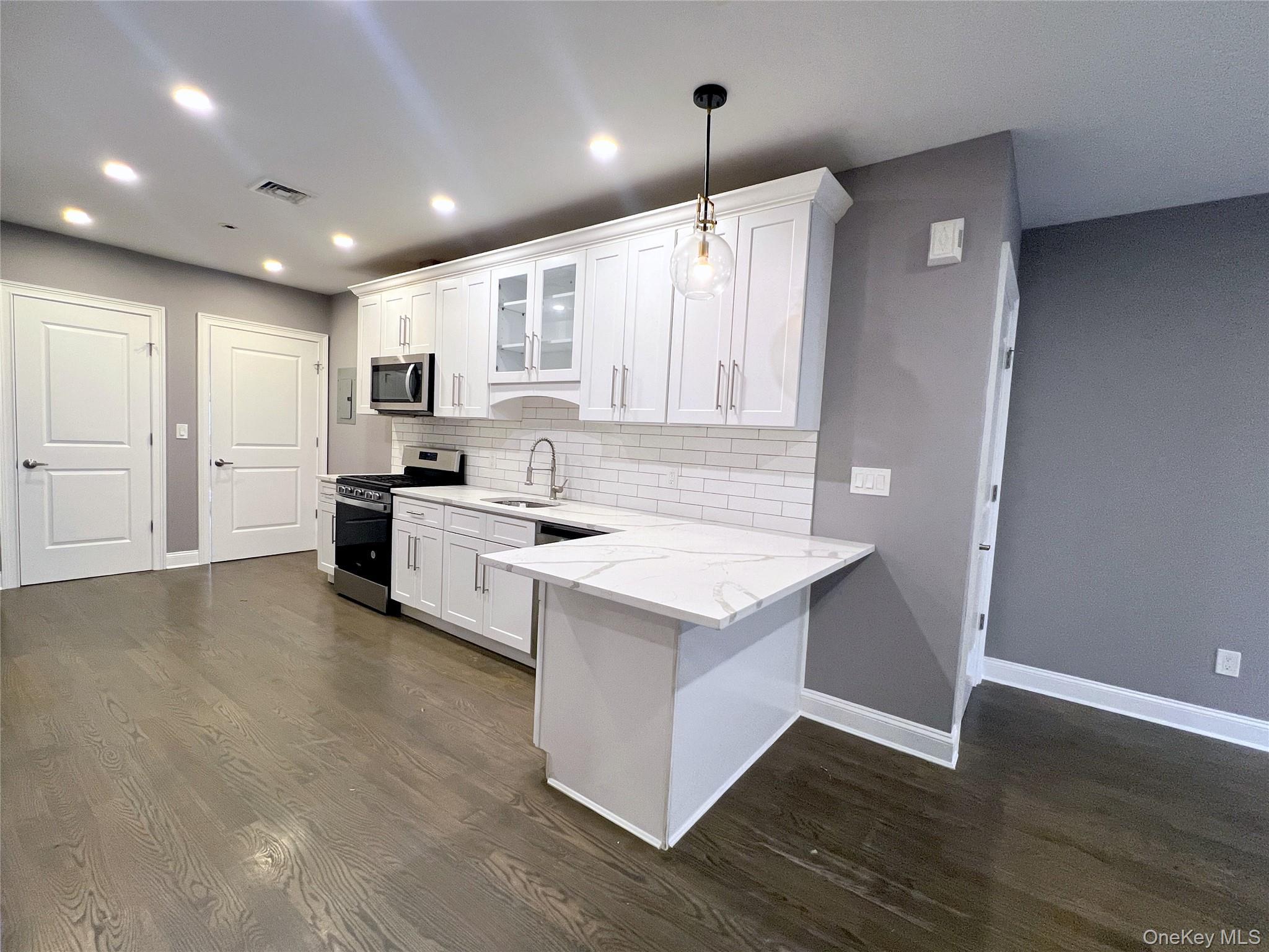 Single Family Jay  Queens, NY 11378, MLS-938370-3